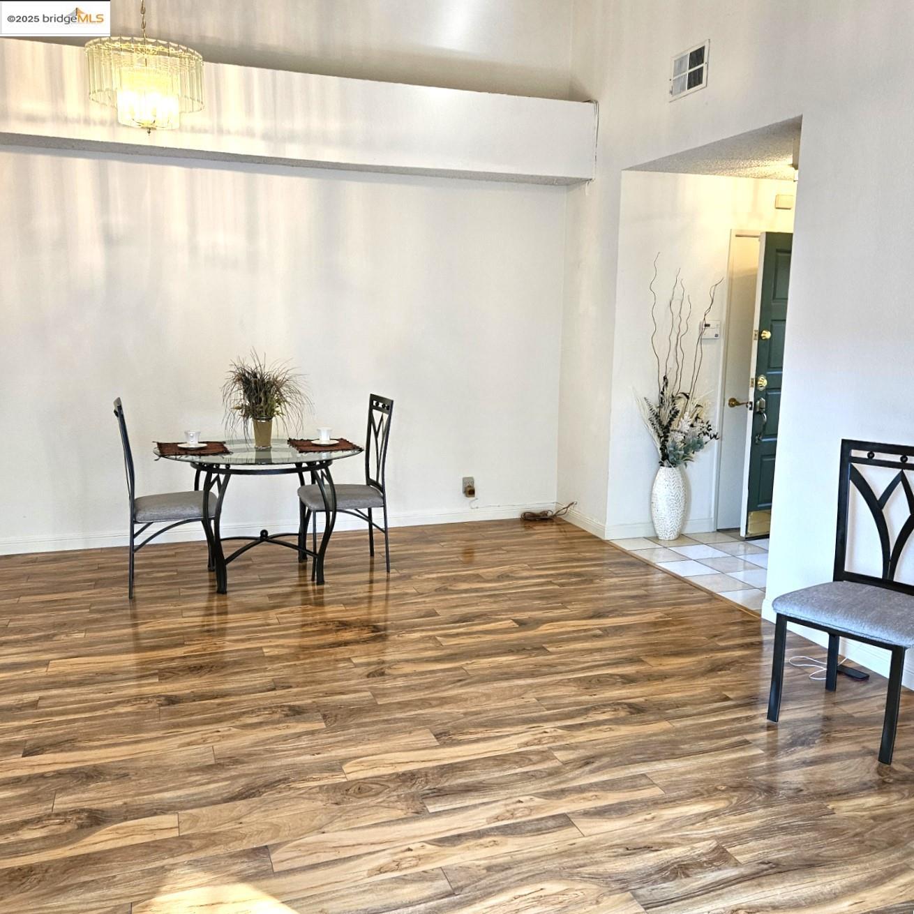Photo #12: 41113257 Listing: Photo #12