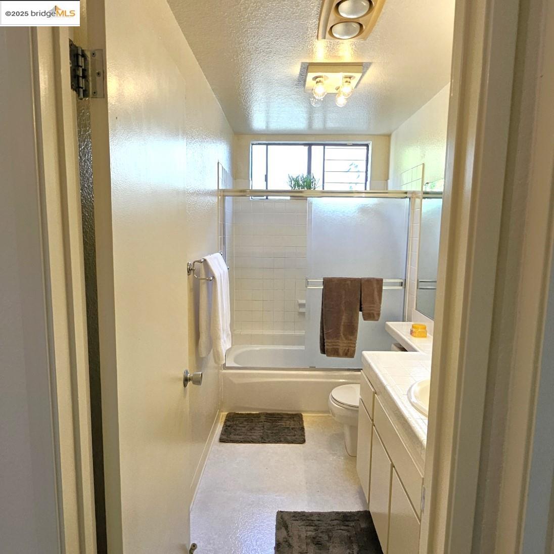 Photo #30: 41113257 Listing: Photo #30