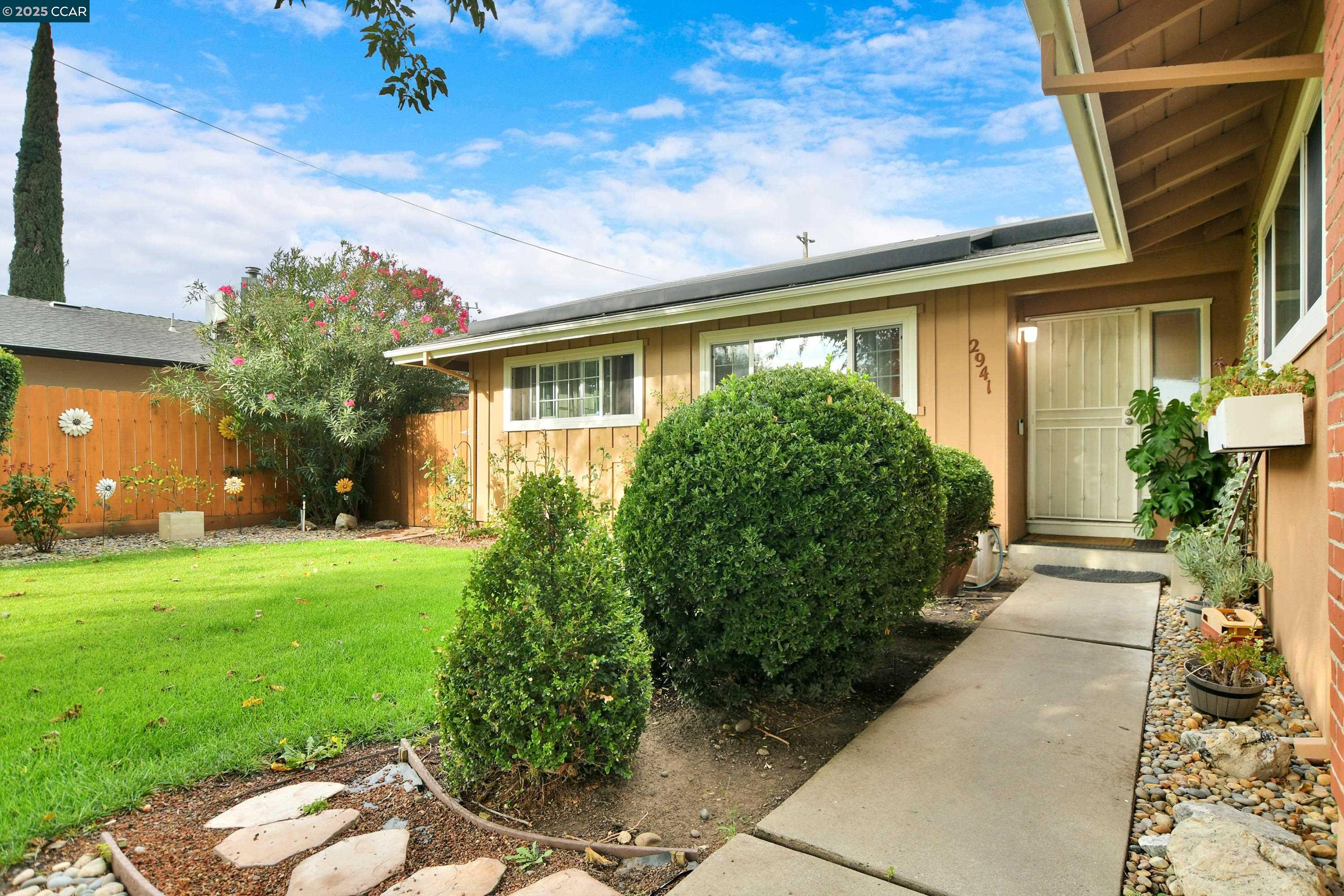 Detail Gallery Image 6 of 30 For 2941 Cabrillo Dr, Tracy,  CA 95376 - 3 Beds | 2 Baths