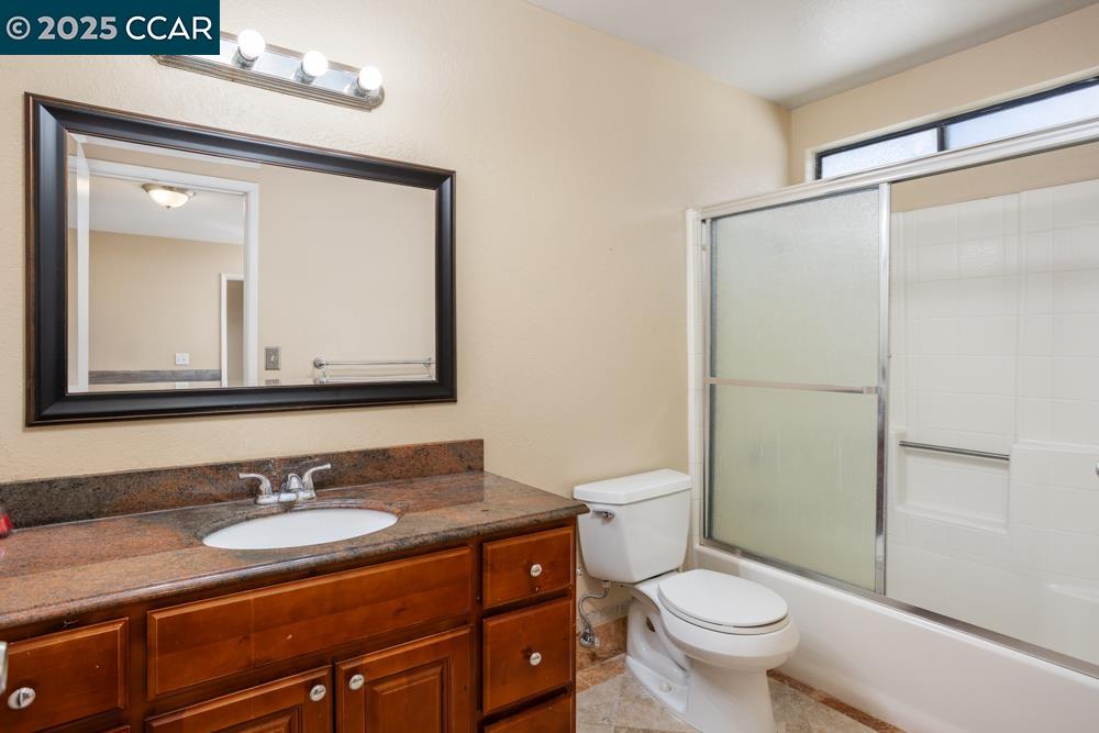 Detail Gallery Image 7 of 23 For 5025 Martin St, Oakley,  CA 94561 - 4 Beds | 3 Baths