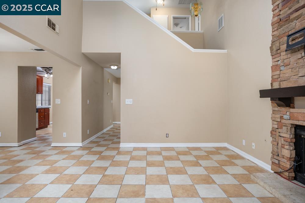 Detail Gallery Image 11 of 23 For 5025 Martin St, Oakley,  CA 94561 - 4 Beds | 3 Baths