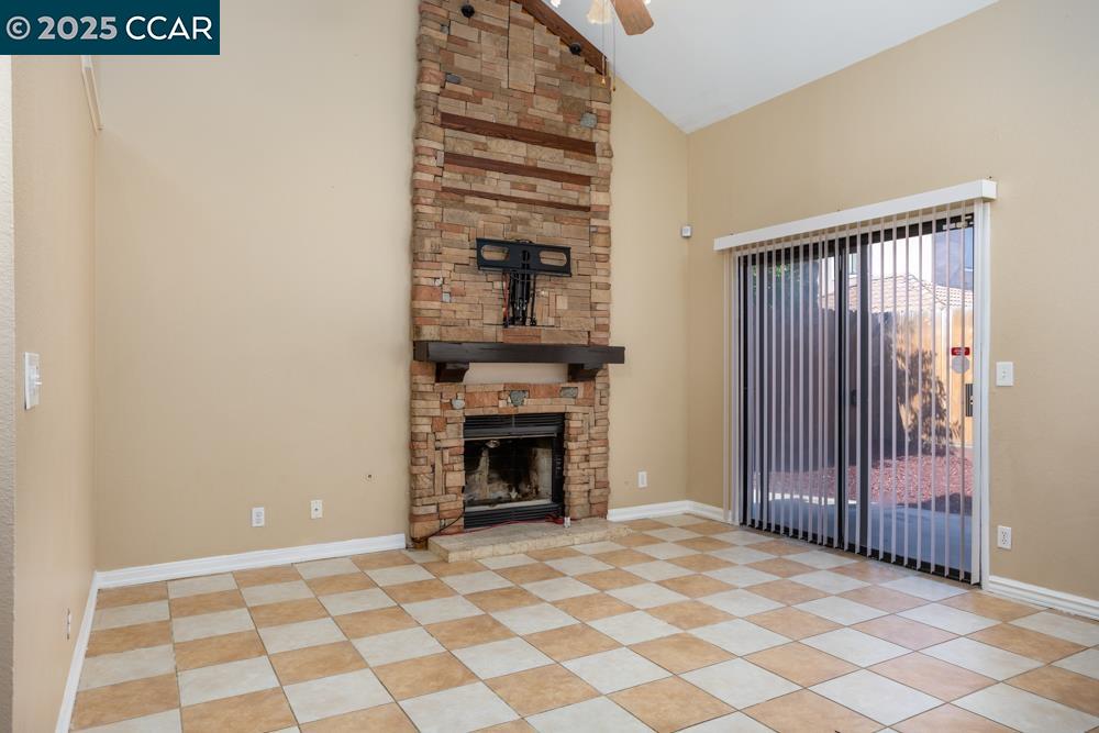 Detail Gallery Image 12 of 23 For 5025 Martin St, Oakley,  CA 94561 - 4 Beds | 3 Baths