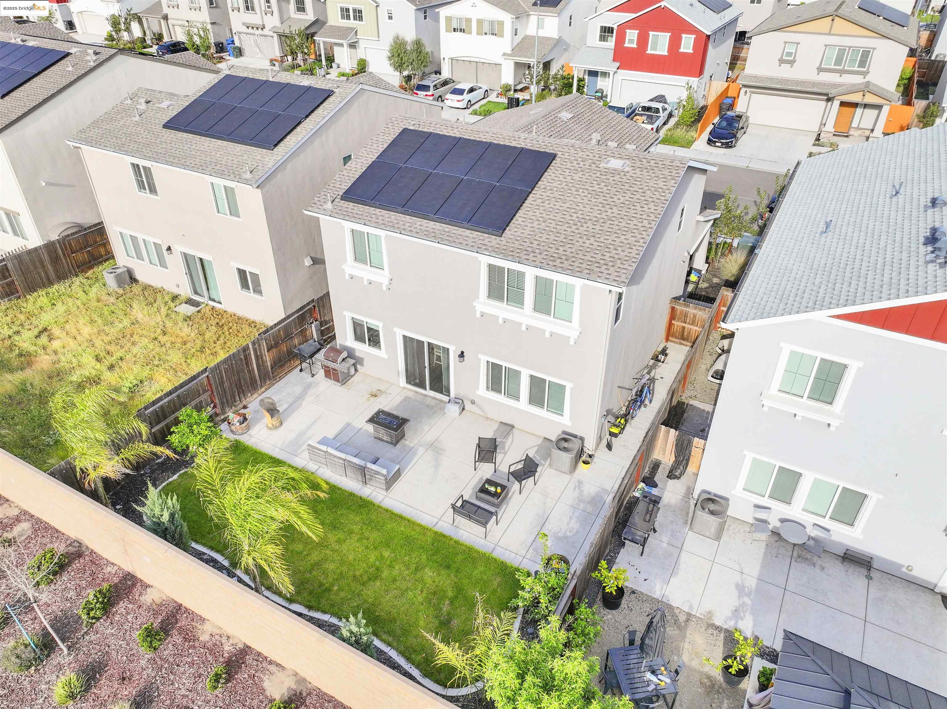 Detail Gallery Image 8 of 31 For 1413 Santini Ave, Manteca,  CA 95336 - 4 Beds | 2/1 Baths