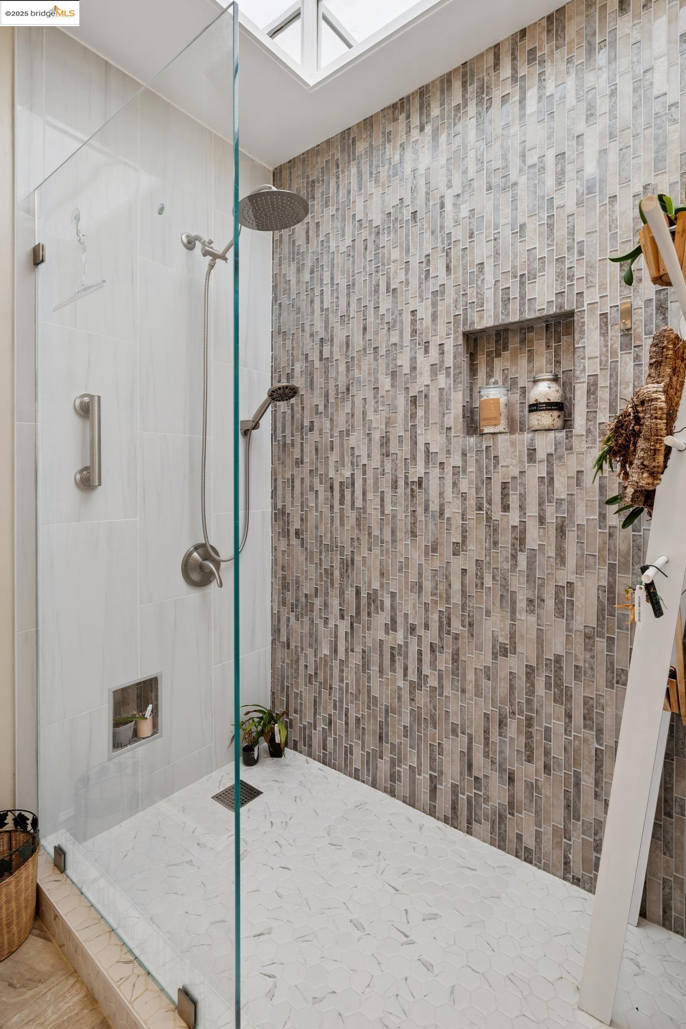 Detail Gallery Image 29 of 58 For 1034 Navellier St, El Cerrito,  CA 94530 - 4 Beds | 3 Baths