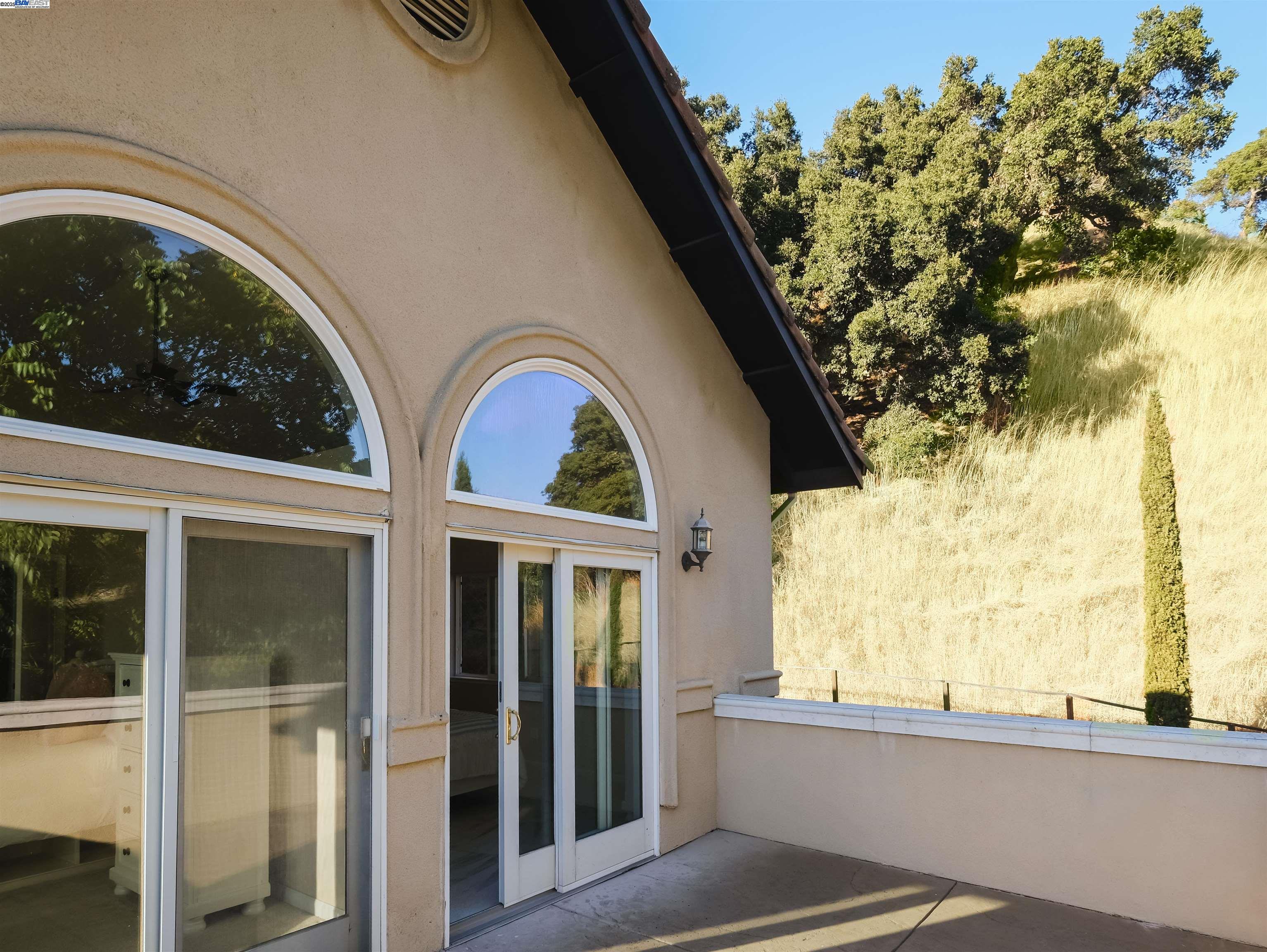 Detail Gallery Image 26 of 53 For 5700 Alhambra Valley Rd, Martinez,  CA 94553 - 4 Beds | 4 Baths