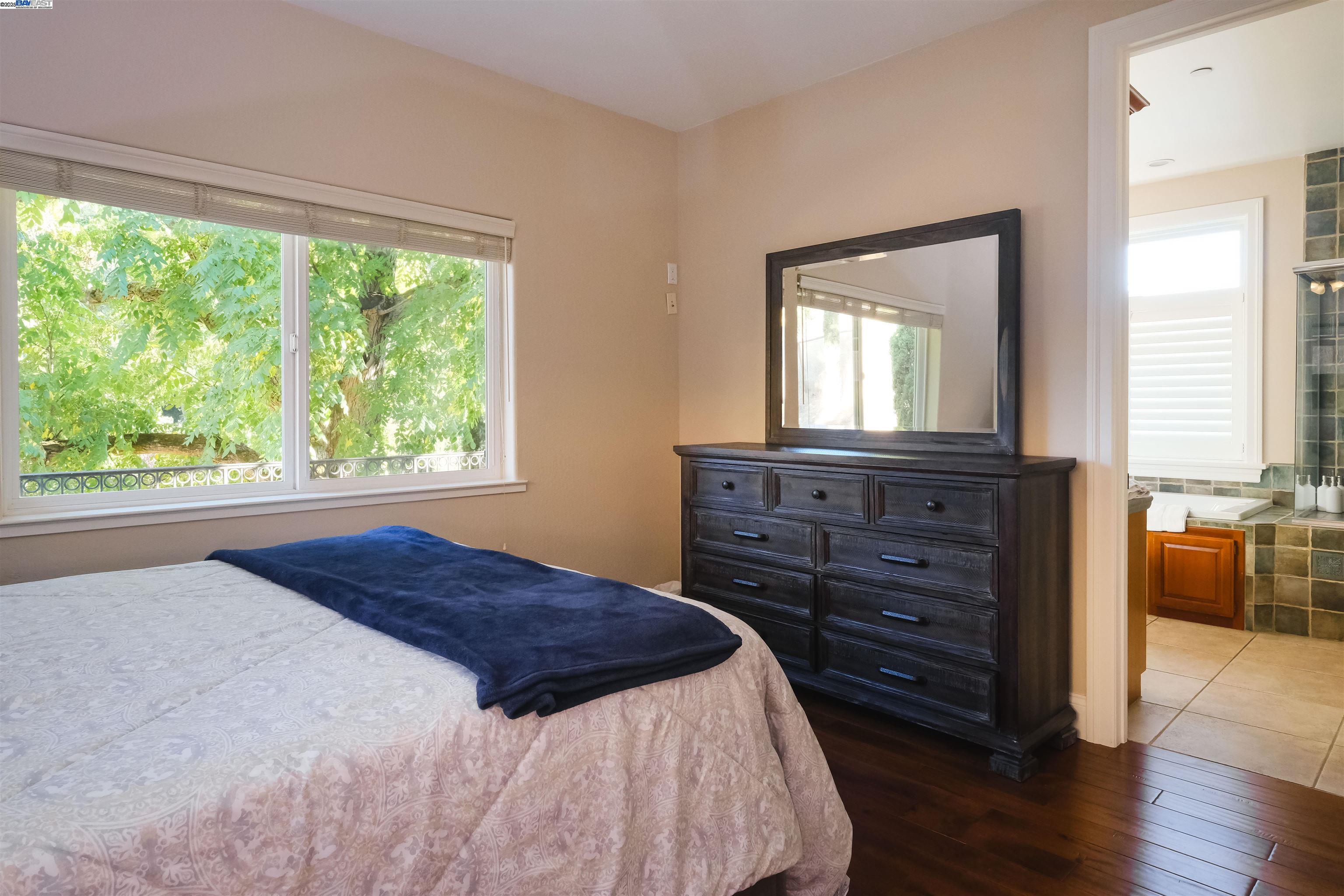 Detail Gallery Image 29 of 53 For 5700 Alhambra Valley Rd, Martinez,  CA 94553 - 4 Beds | 4 Baths