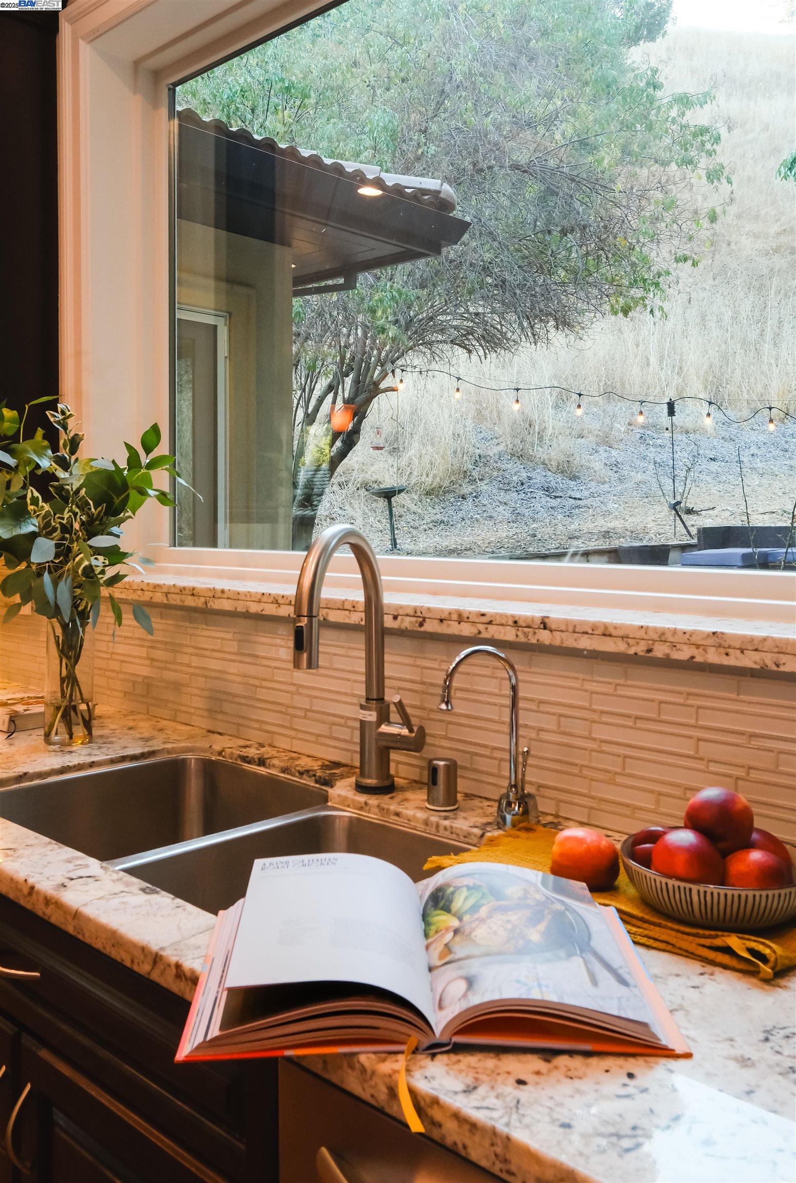 Detail Gallery Image 36 of 53 For 5700 Alhambra Valley Rd, Martinez,  CA 94553 - 4 Beds | 4 Baths