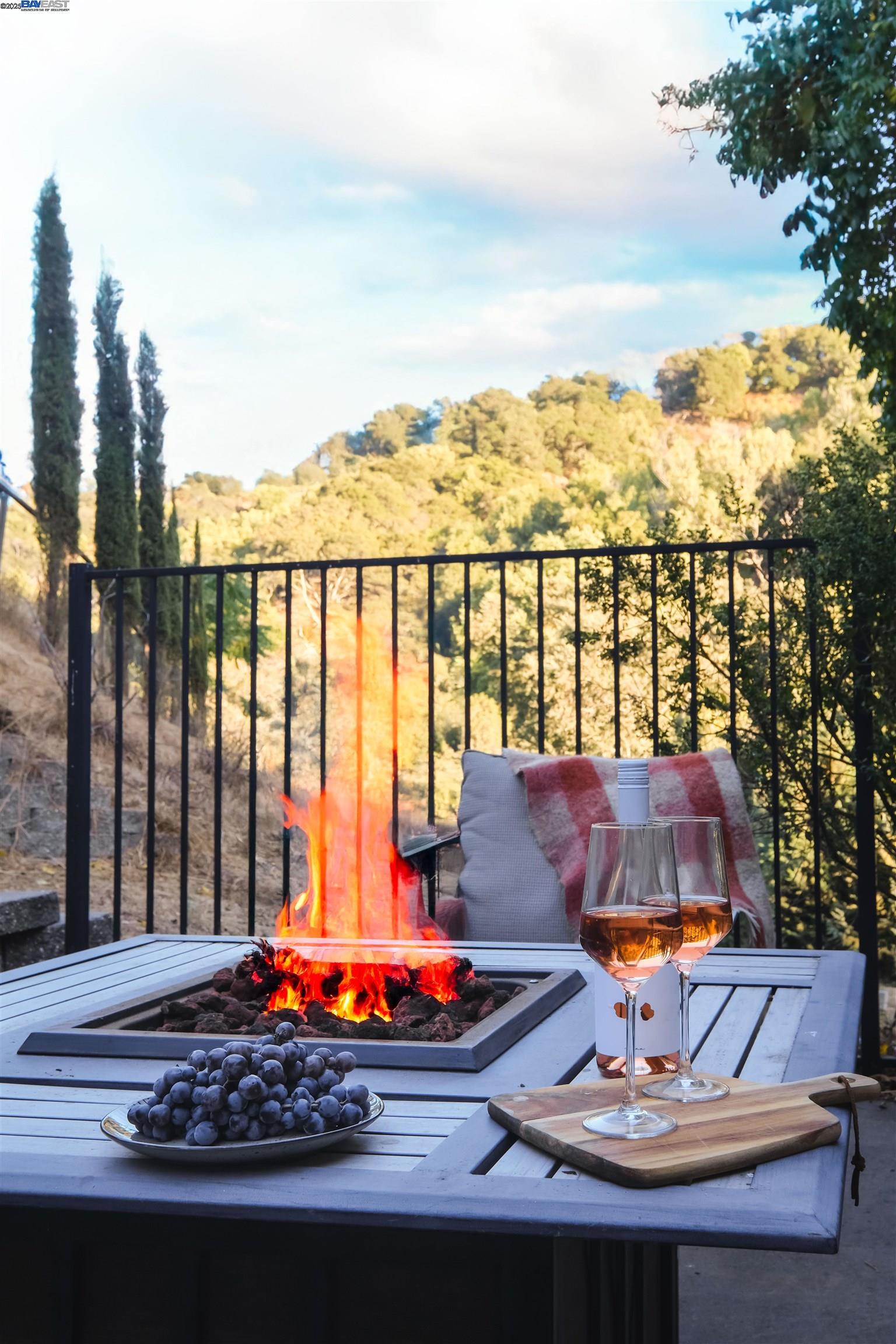 Detail Gallery Image 45 of 53 For 5700 Alhambra Valley Rd, Martinez,  CA 94553 - 4 Beds | 4 Baths