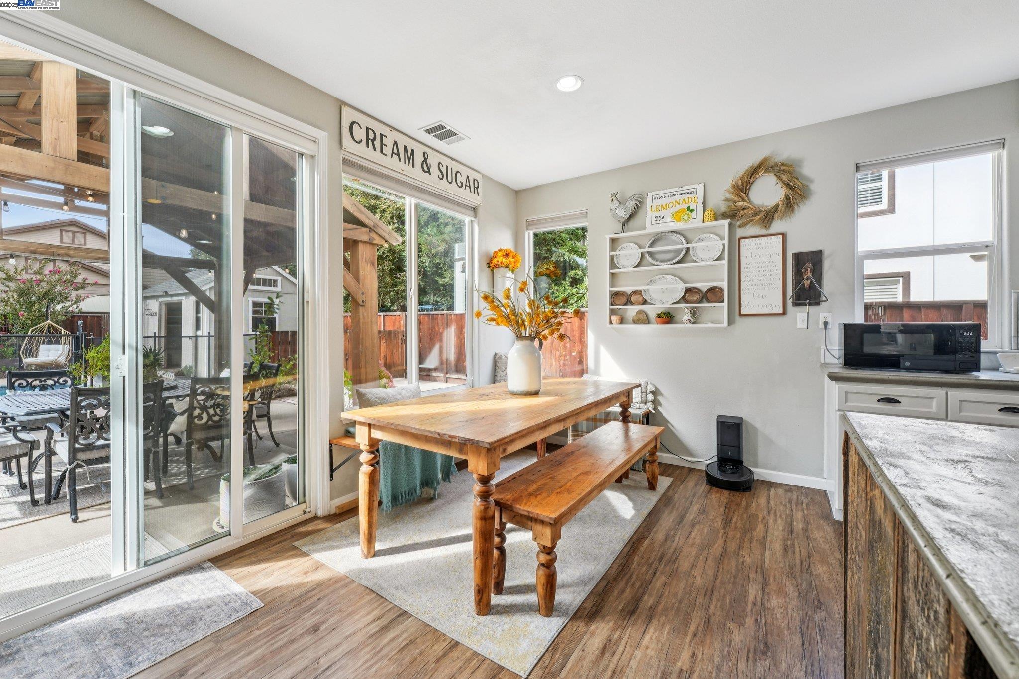 Detail Gallery Image 17 of 57 For 1762 Cheryl Dr, Livermore,  CA 94550 - 4 Beds | 3 Baths