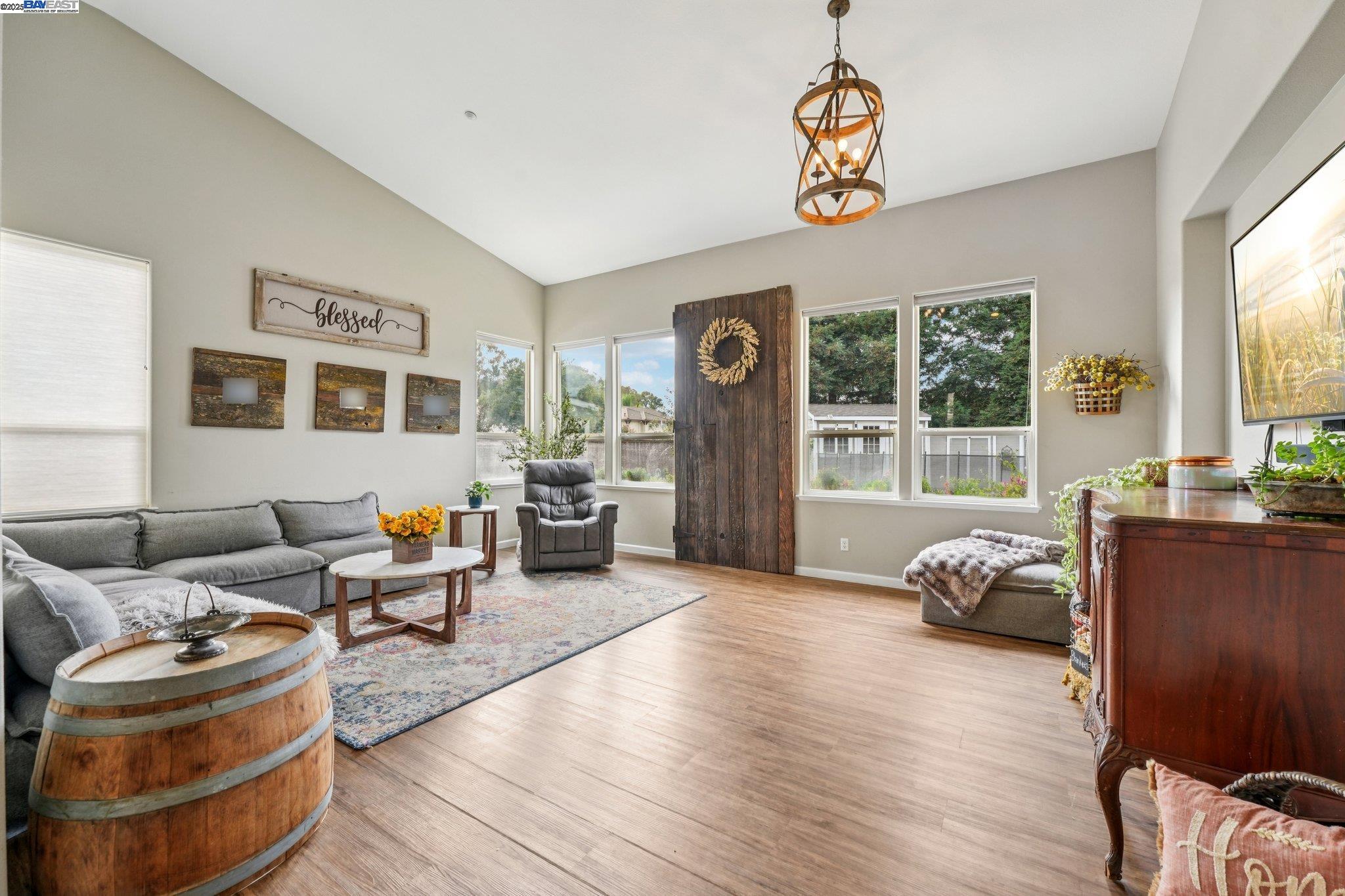 Detail Gallery Image 6 of 57 For 1762 Cheryl Dr, Livermore,  CA 94550 - 4 Beds | 3 Baths