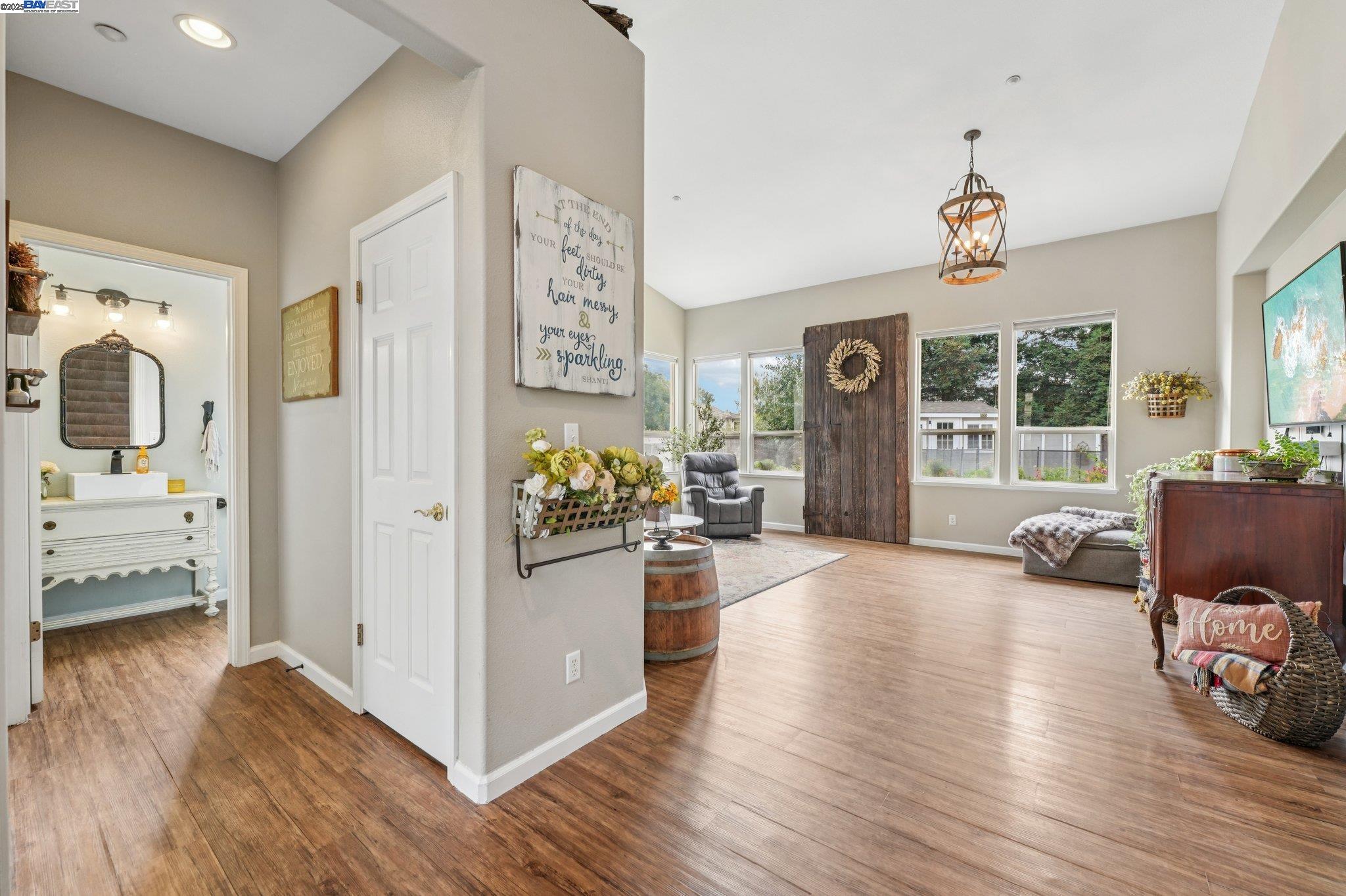 Detail Gallery Image 9 of 57 For 1762 Cheryl Dr, Livermore,  CA 94550 - 4 Beds | 3 Baths