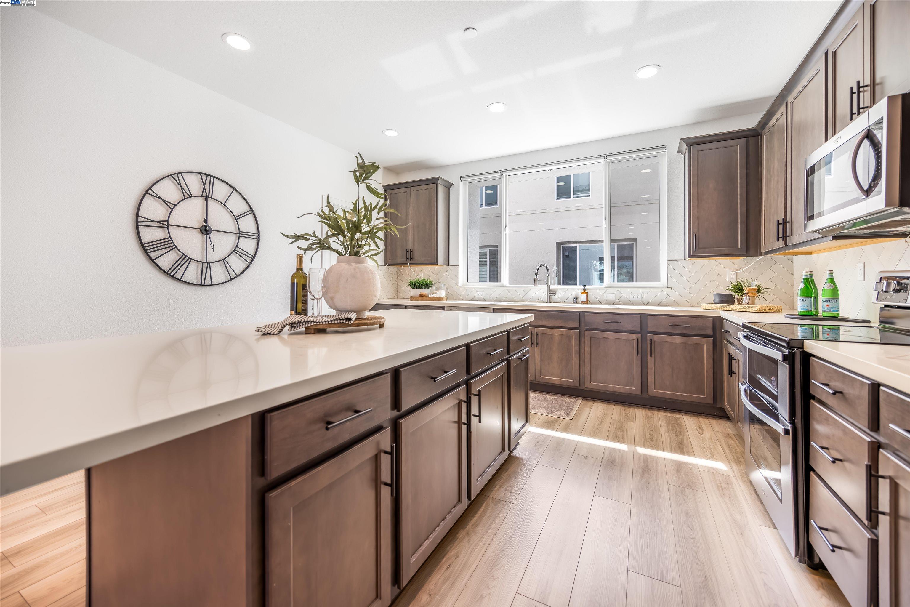 Photo #2: 41113297 Listing 