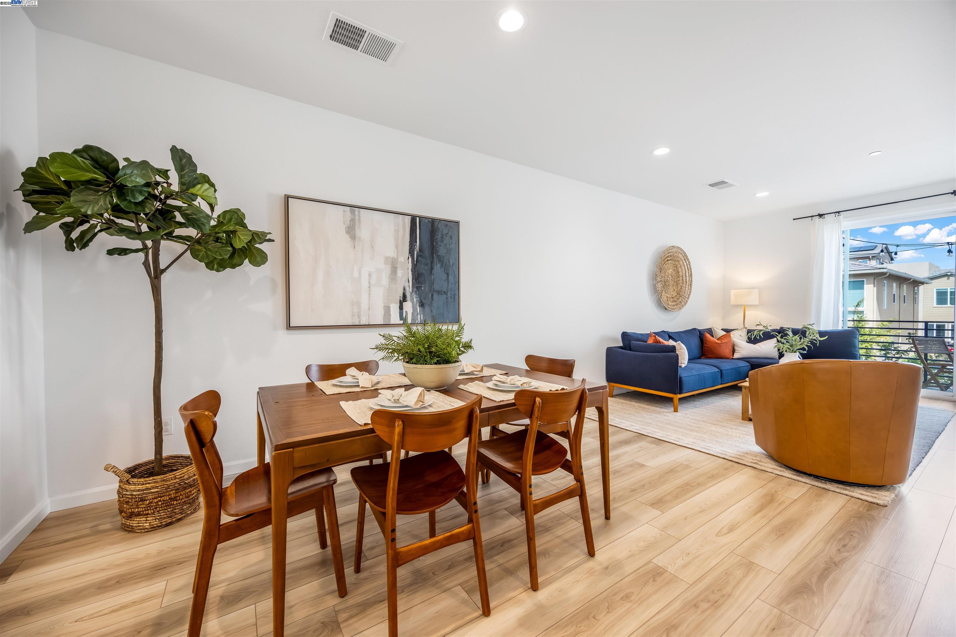 Photo #5: 41113297 Listing 