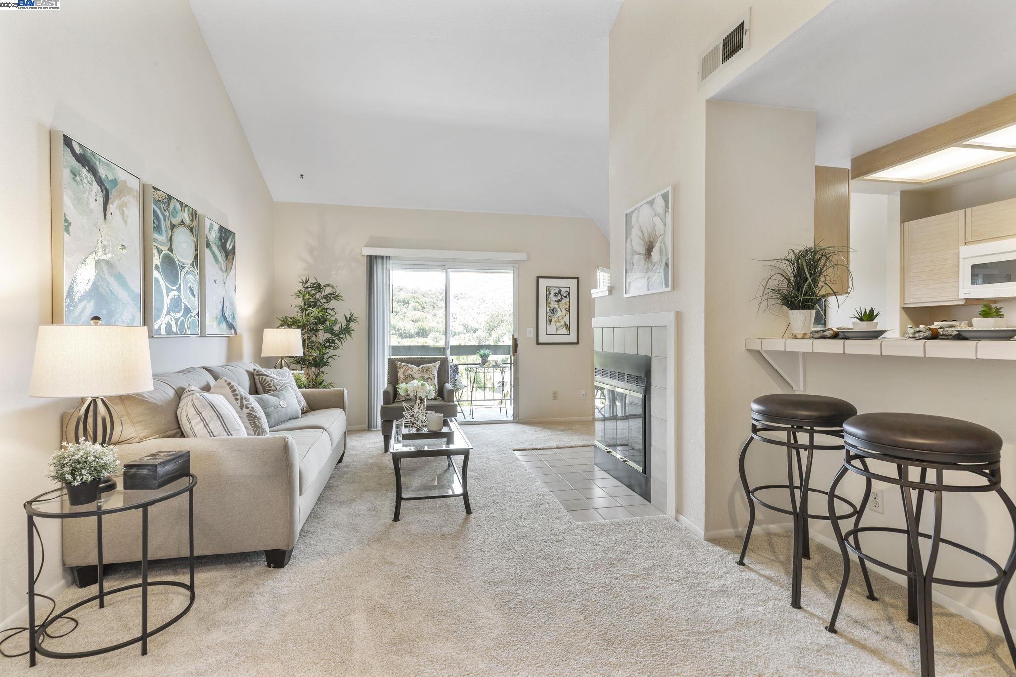 Photo #2: 41113298 Listing 