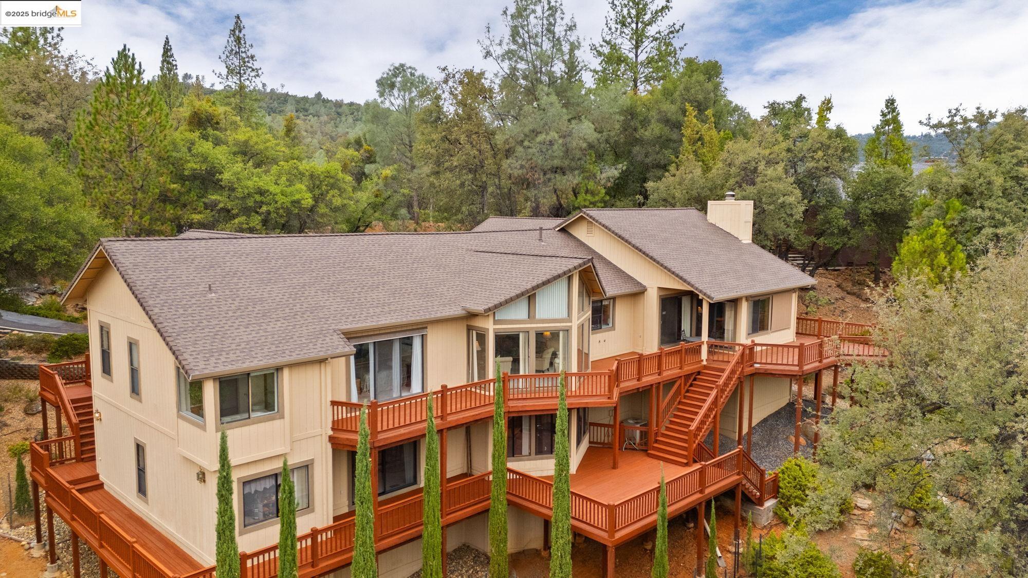 Detail Gallery Image 3 of 51 For 21320 Oneto Dr, Sonora,  CA 95370 - 3 Beds | 3 Baths