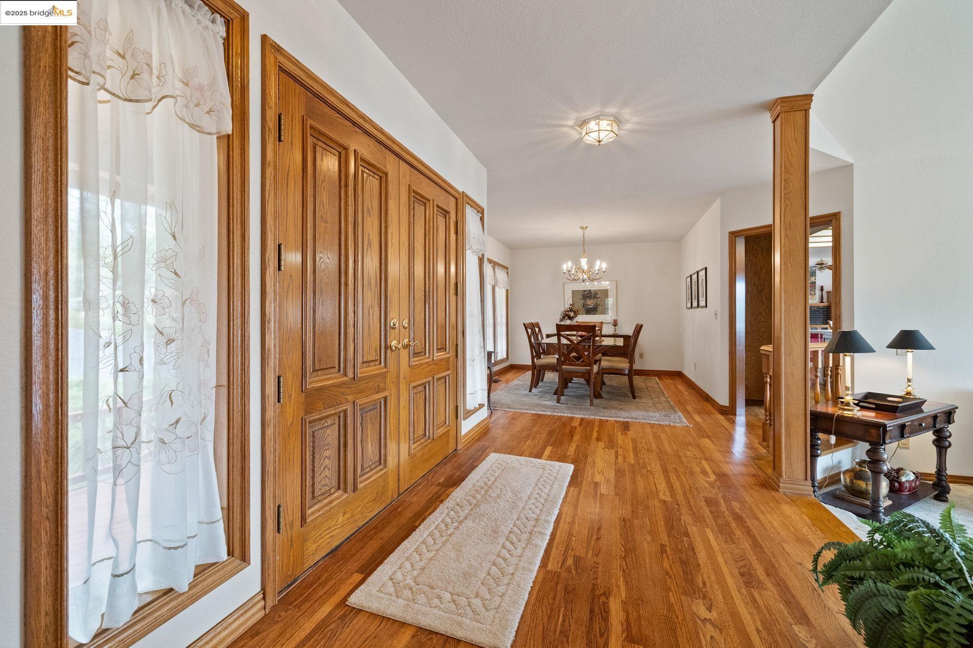 Detail Gallery Image 5 of 51 For 21320 Oneto Dr, Sonora,  CA 95370 - 3 Beds | 3 Baths