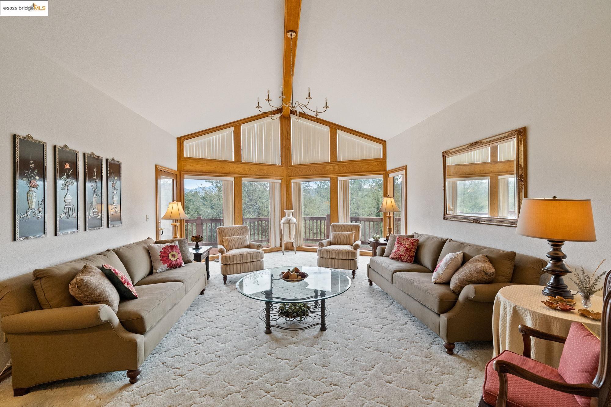 Detail Gallery Image 6 of 51 For 21320 Oneto Dr, Sonora,  CA 95370 - 3 Beds | 3 Baths