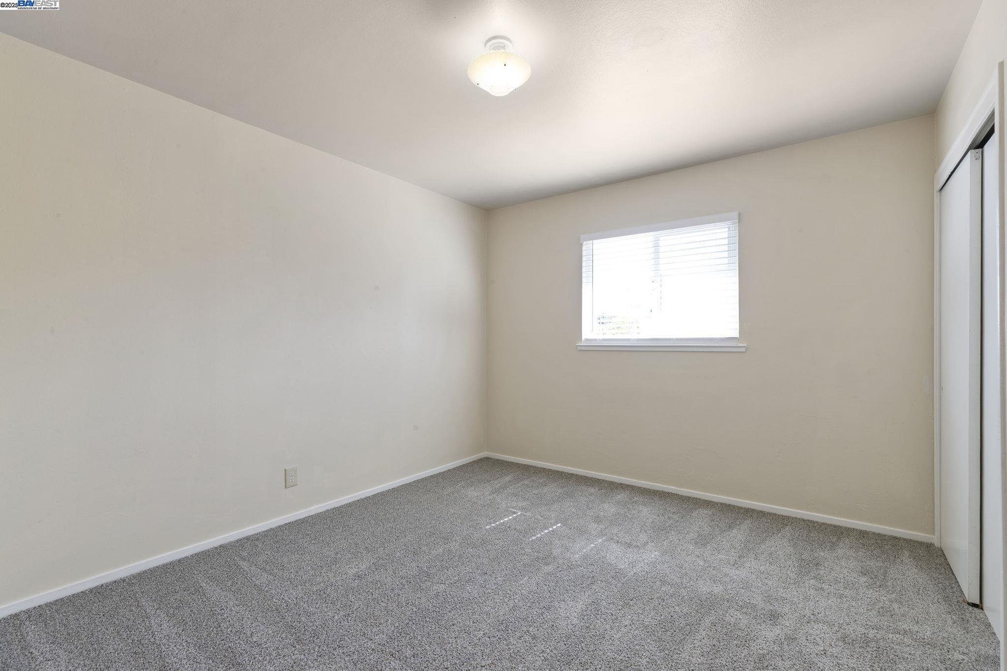 Detail Gallery Image 15 of 29 For 19665 Royal Ave, Hayward,  CA 94541 - 3 Beds | 1/1 Baths