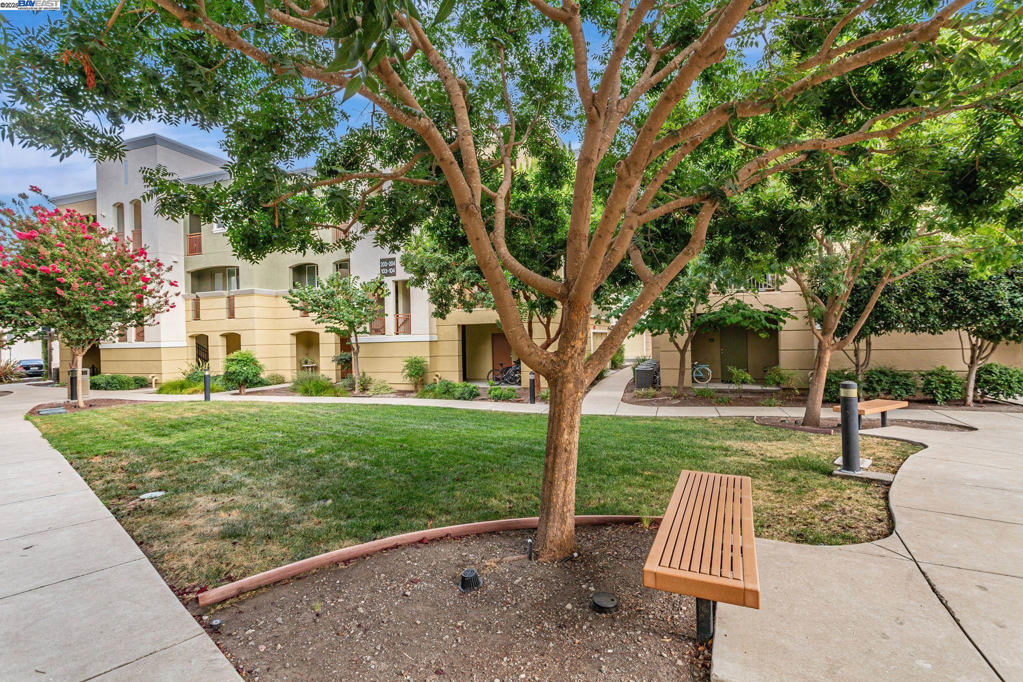 Photo #2: 41113309 Listing 
