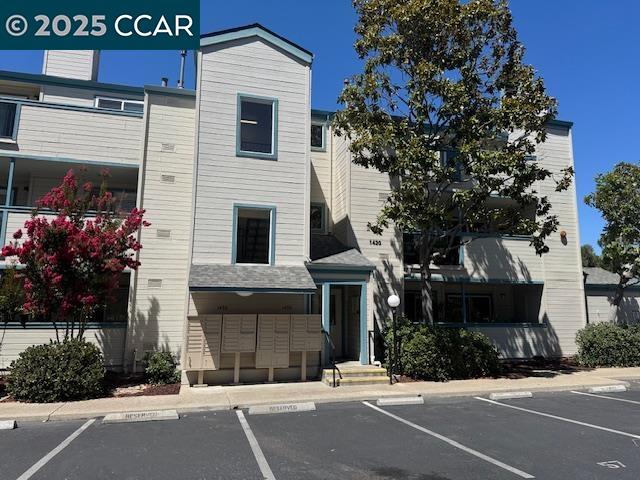 MLS: 41113311 Condo For Sale
