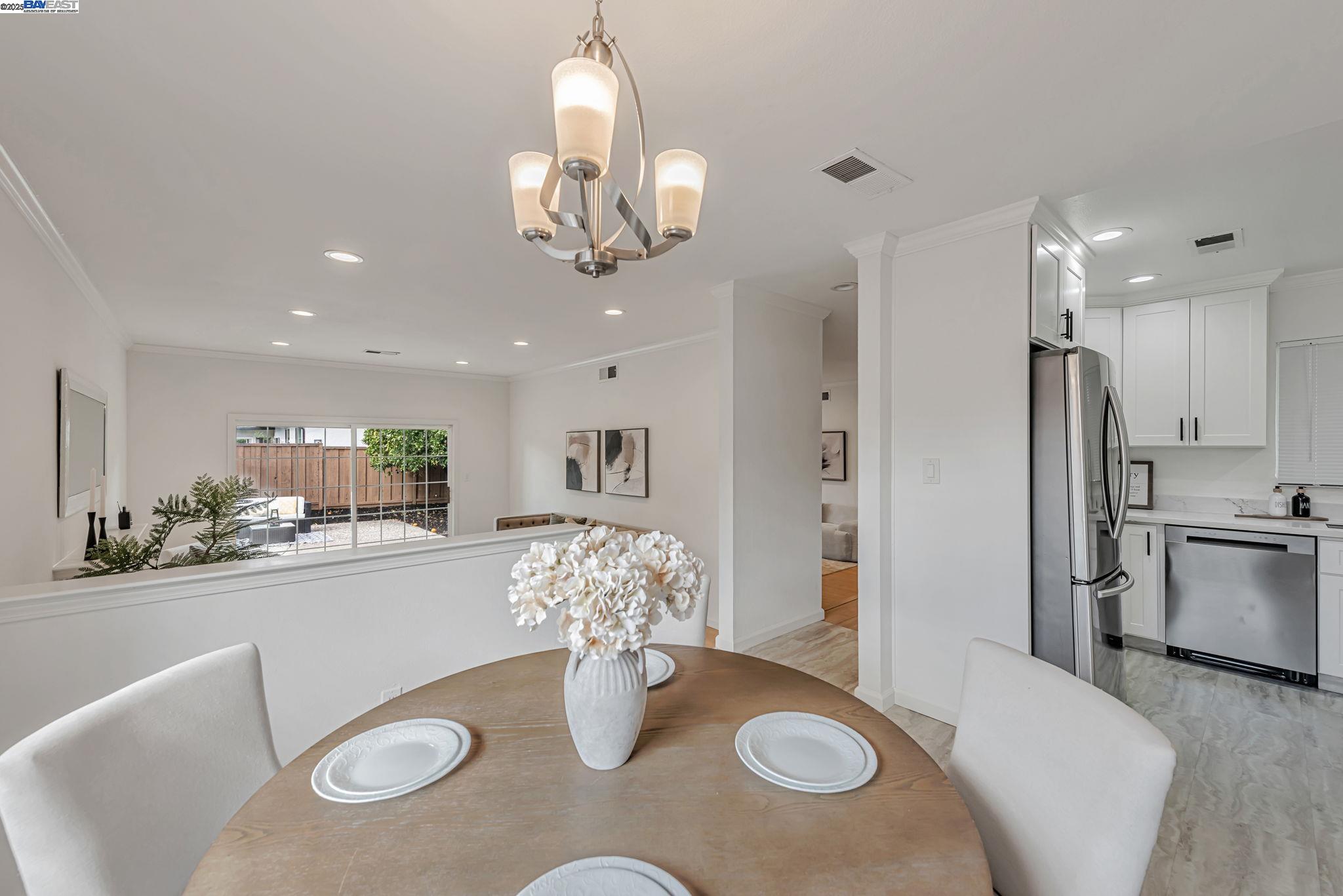 Detail Gallery Image 18 of 40 For 38131 Acacia St., Fremont,  CA 94536-3903 - 3 Beds | 2 Baths