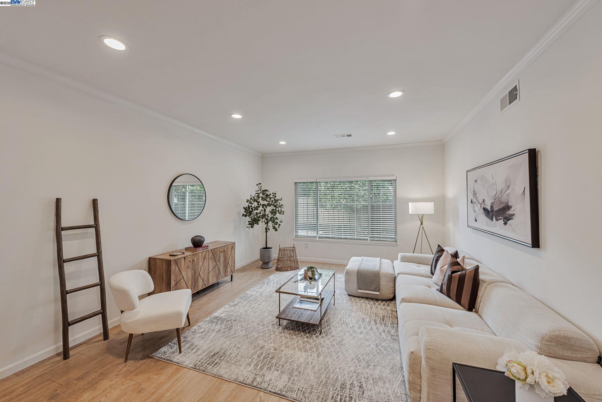 Detail Gallery Image 4 of 40 For 38131 Acacia St., Fremont,  CA 94536-3903 - 3 Beds | 2 Baths