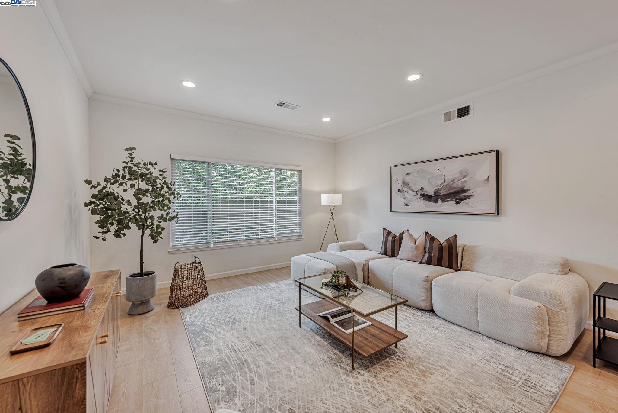 Detail Gallery Image 5 of 40 For 38131 Acacia St., Fremont,  CA 94536-3903 - 3 Beds | 2 Baths