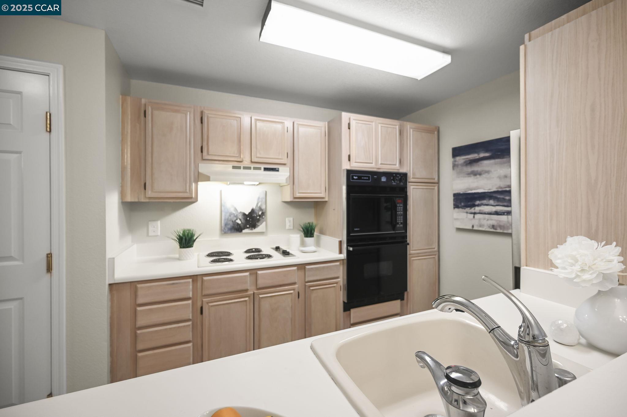 Photo #10: 41113322 Listing: Photo #10