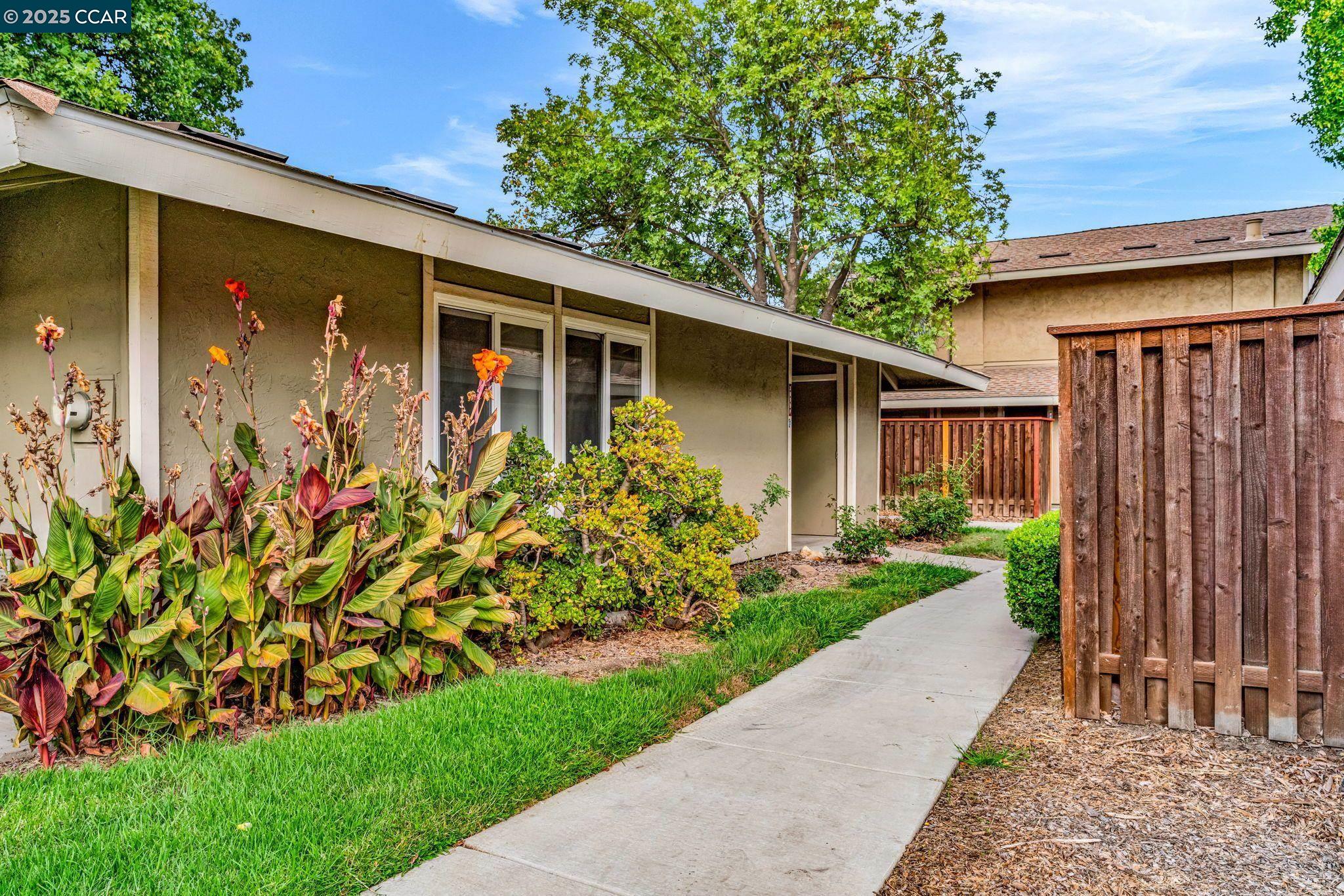 Photo #2: 41113325 Listing 