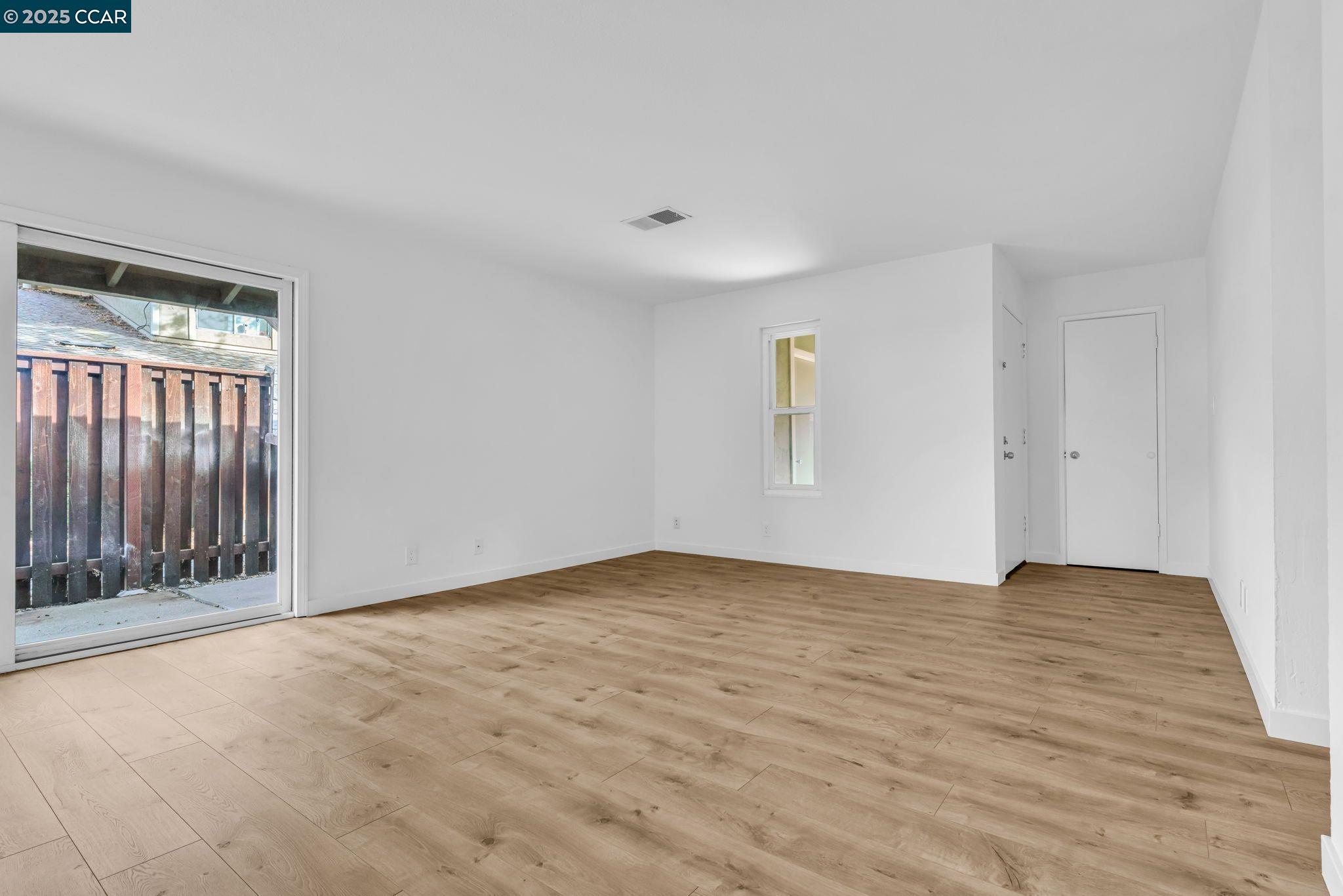 Photo #6: 41113325 Listing 