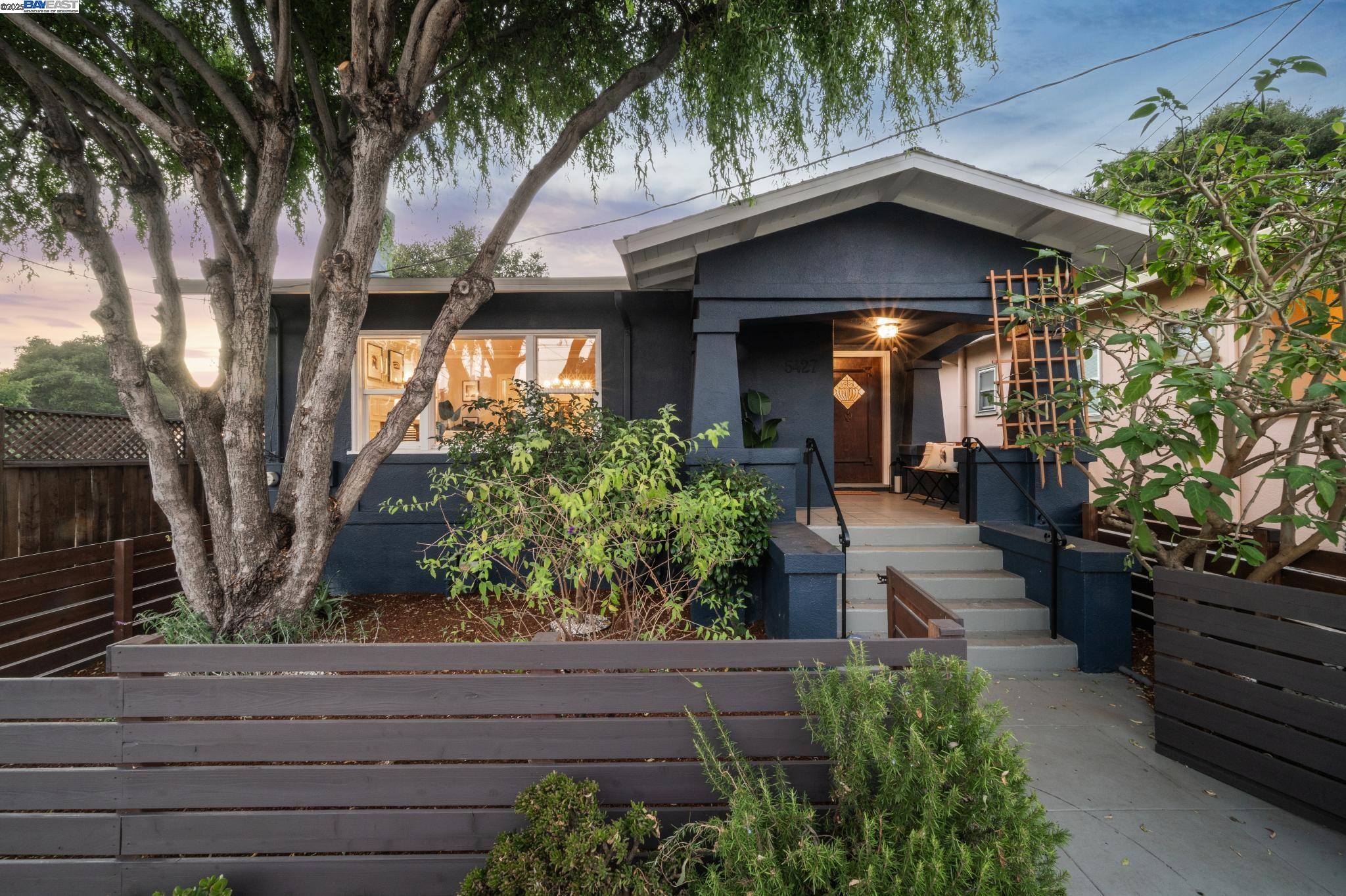 Front Image Thumbnail for BE41113330