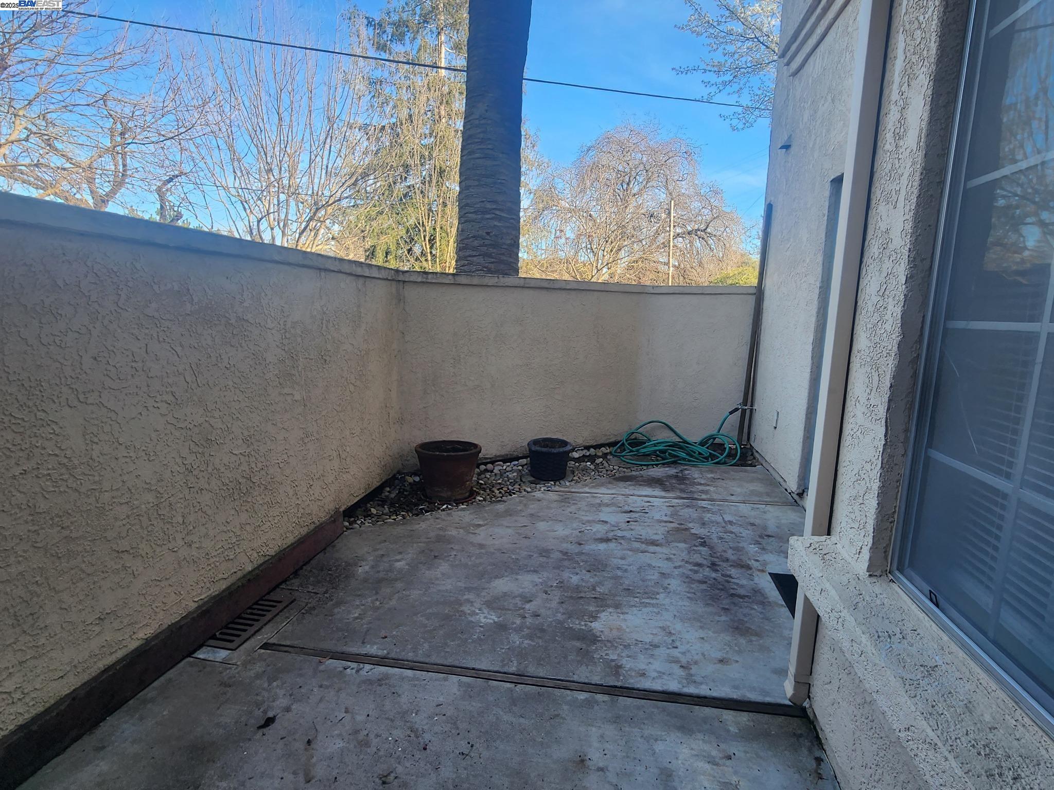 Detail Gallery Image 15 of 15 For 503 Rose Ave, Pleasanton,  CA 94566 - 2 Beds | 2 Baths