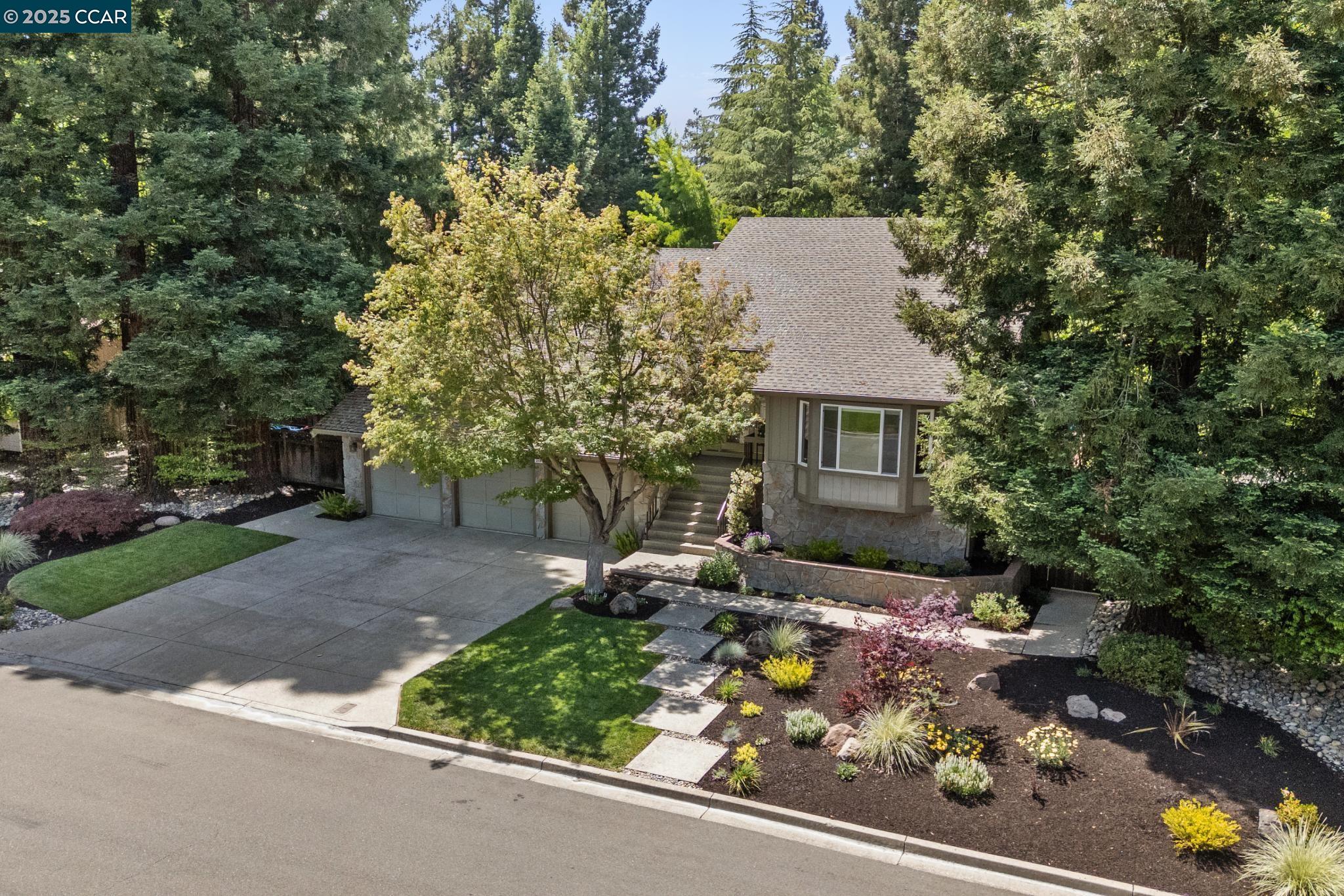 Detail Gallery Image 2 of 42 For 210 Still Creek Rd, Danville,  CA 94506 - 5 Beds | 4 Baths