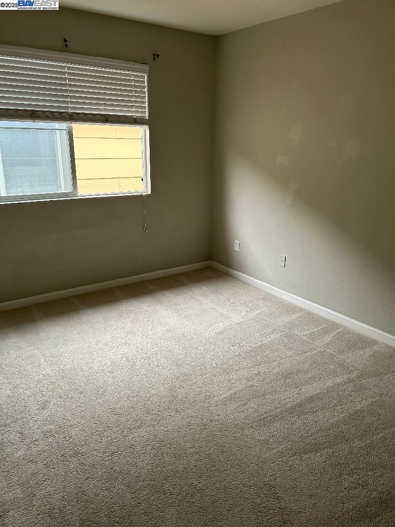 Detail Gallery Image 8 of 19 For 112 Gibson Ave, Bay Point,  CA 94565 - 4 Beds | 3 Baths