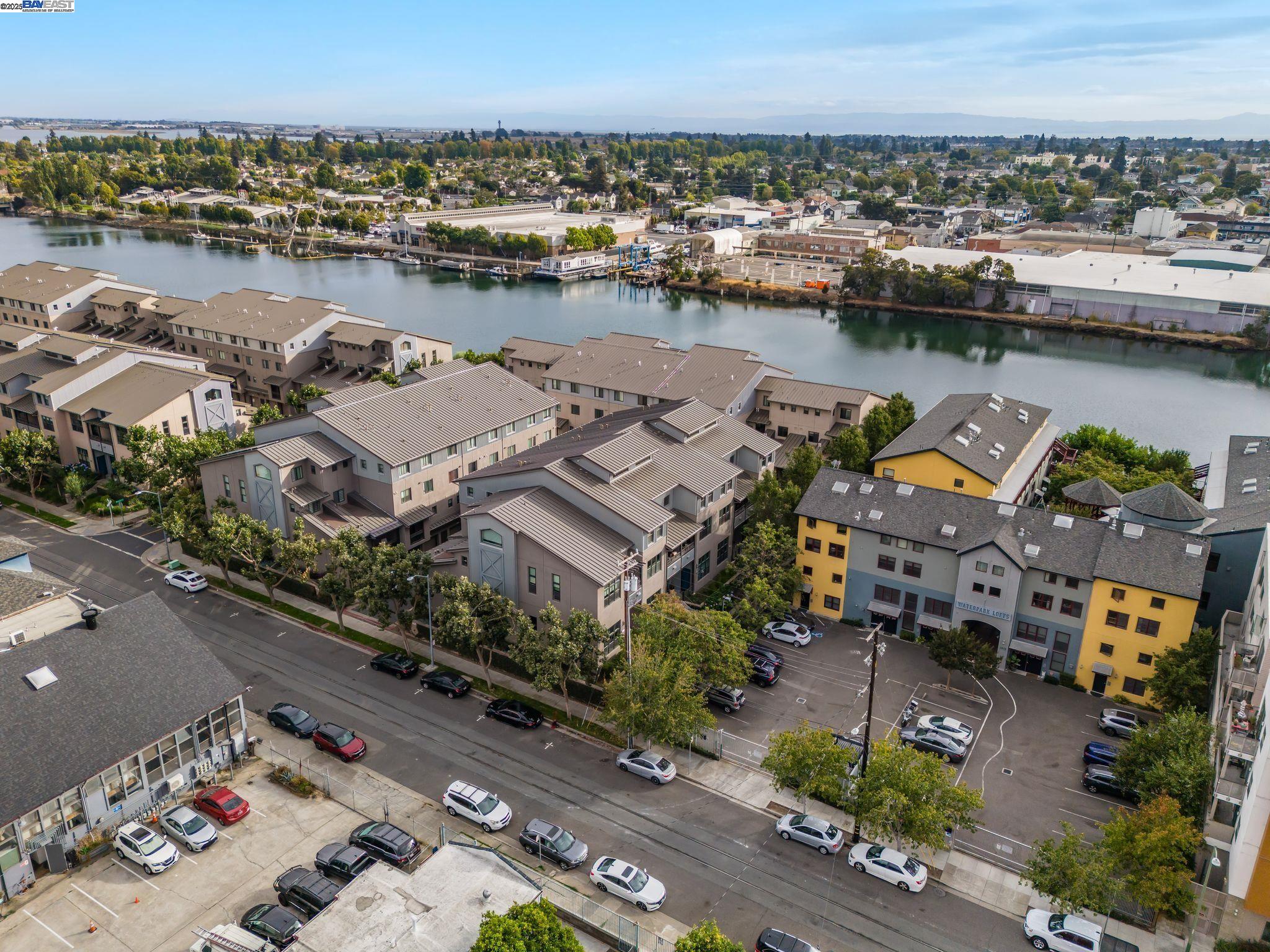 Photo #2: 41113348 Listing: Photo #2