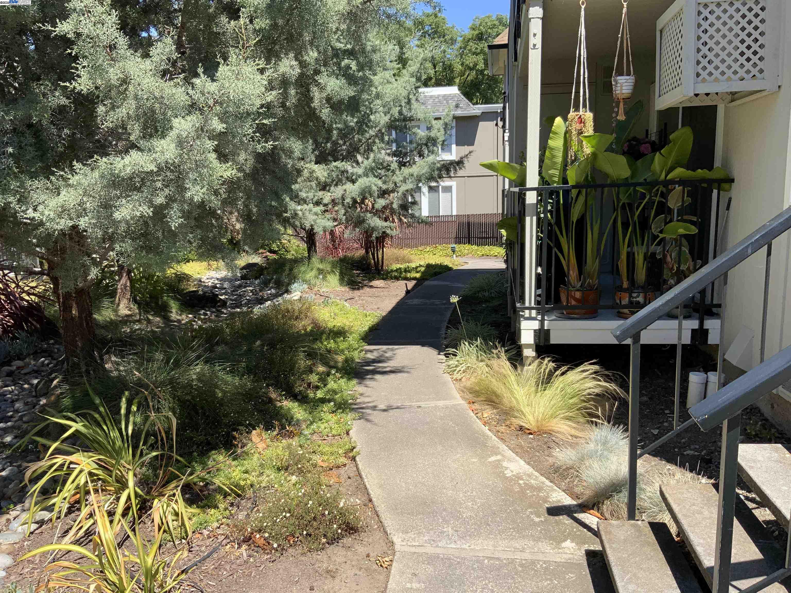 Detail Gallery Image 15 of 29 For 1590 Sunnyvale Ave #31,  Walnut Creek,  CA 94597 - 2 Beds | 1 Baths