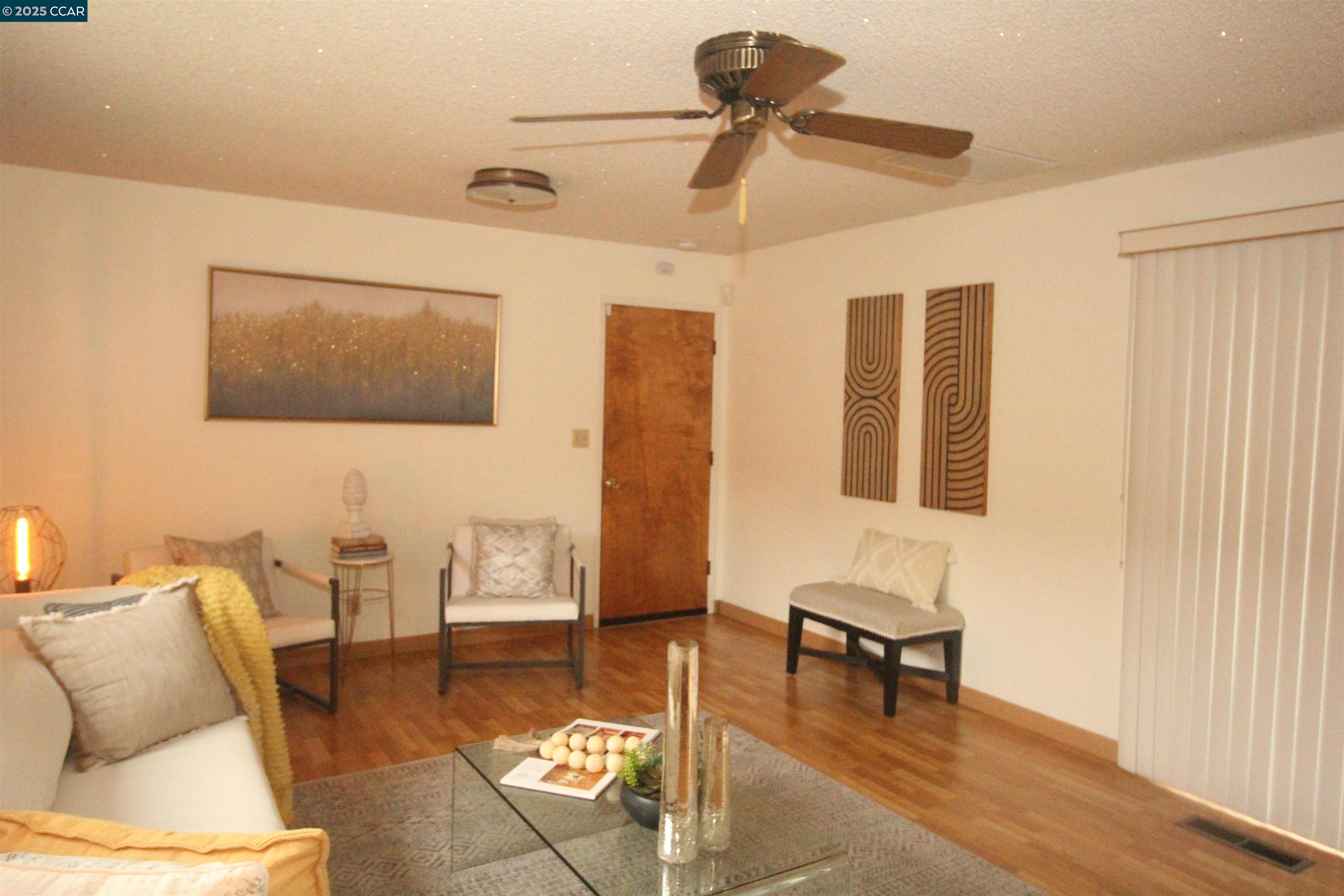 Detail Gallery Image 10 of 25 For 725 Vaqueros Ave, Rodeo,  CA 94572 - 4 Beds | 2/1 Baths