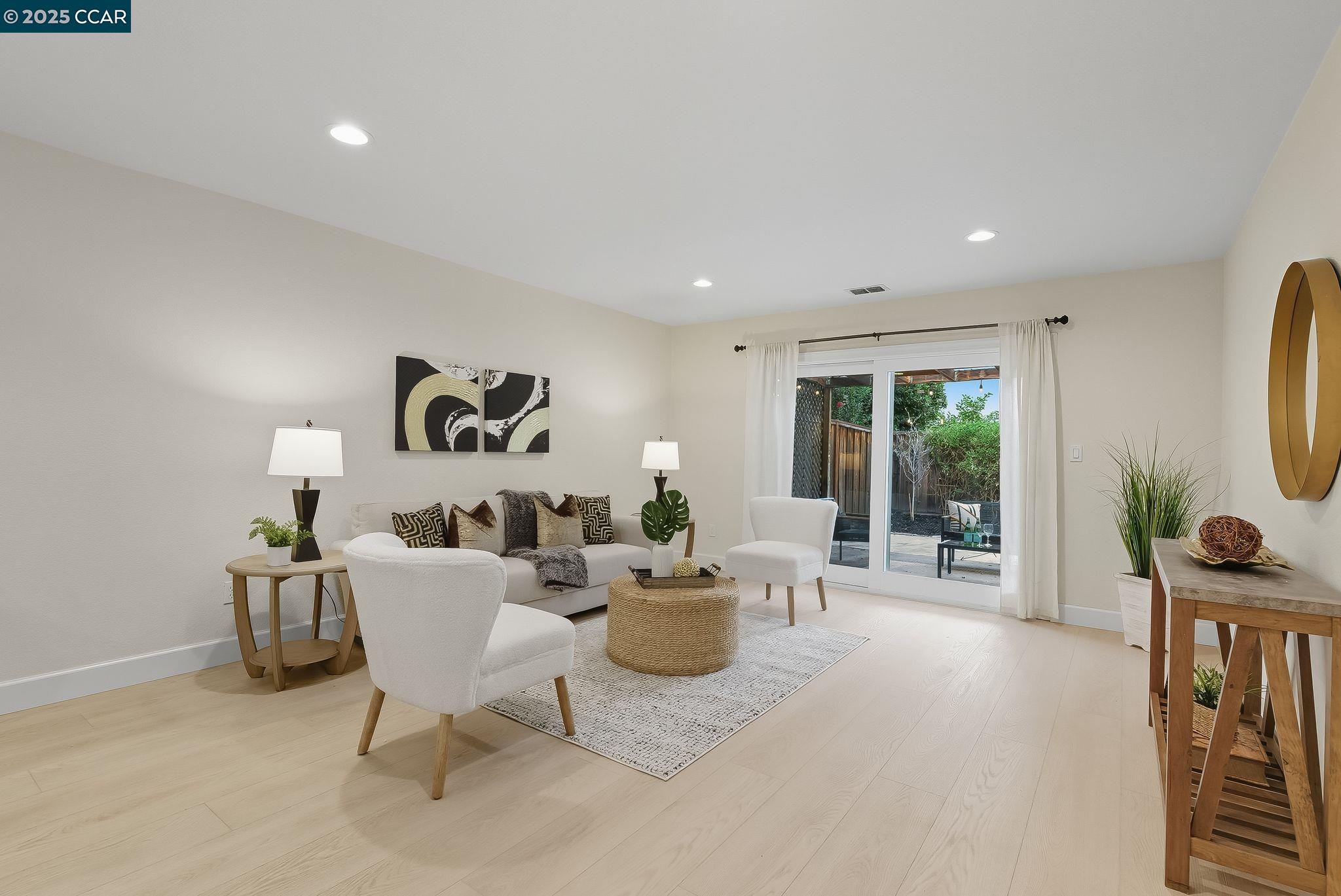 Photo #13: 41113361 Listing: Photo #13