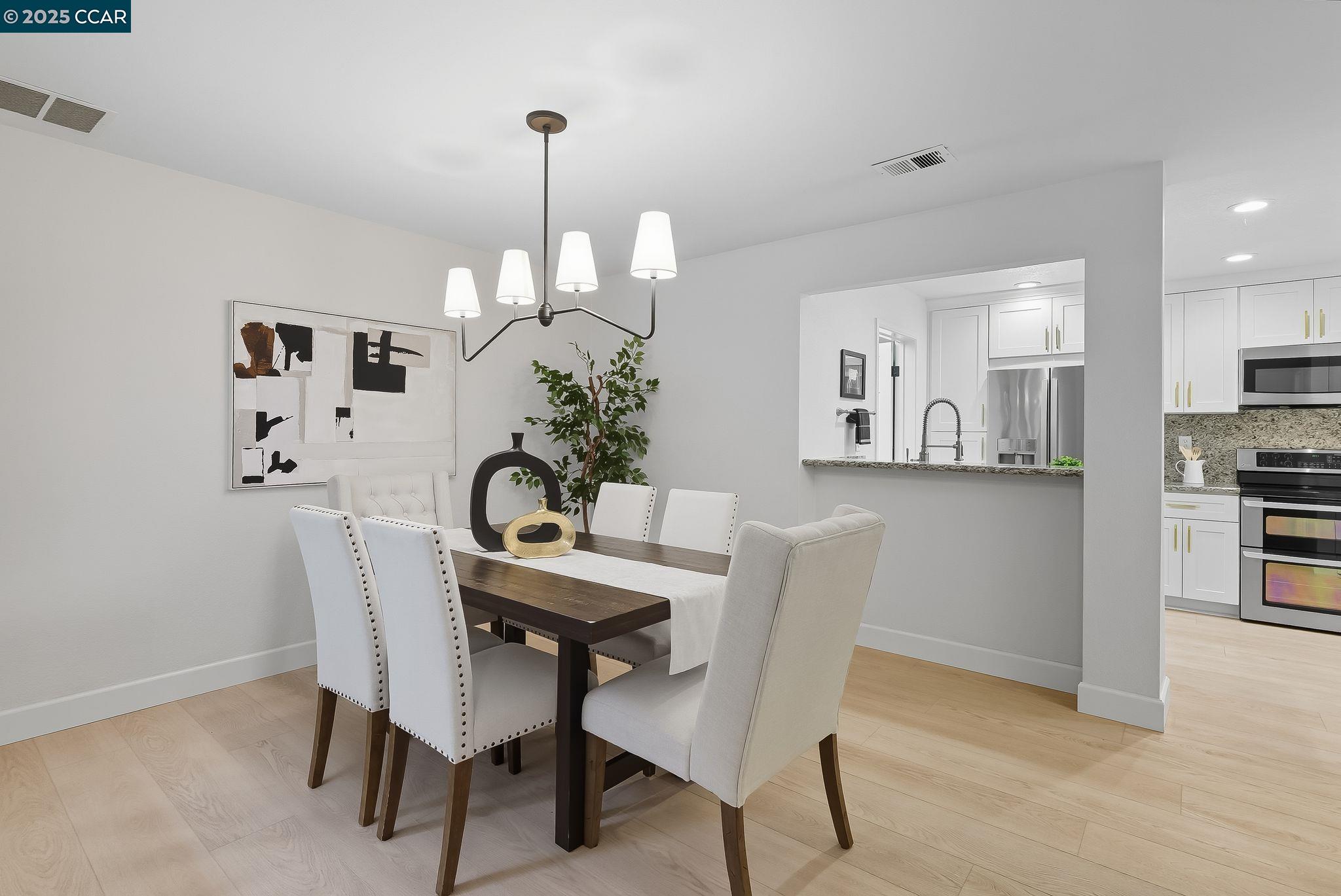 Photo #17: 41113361 Listing: Photo #17