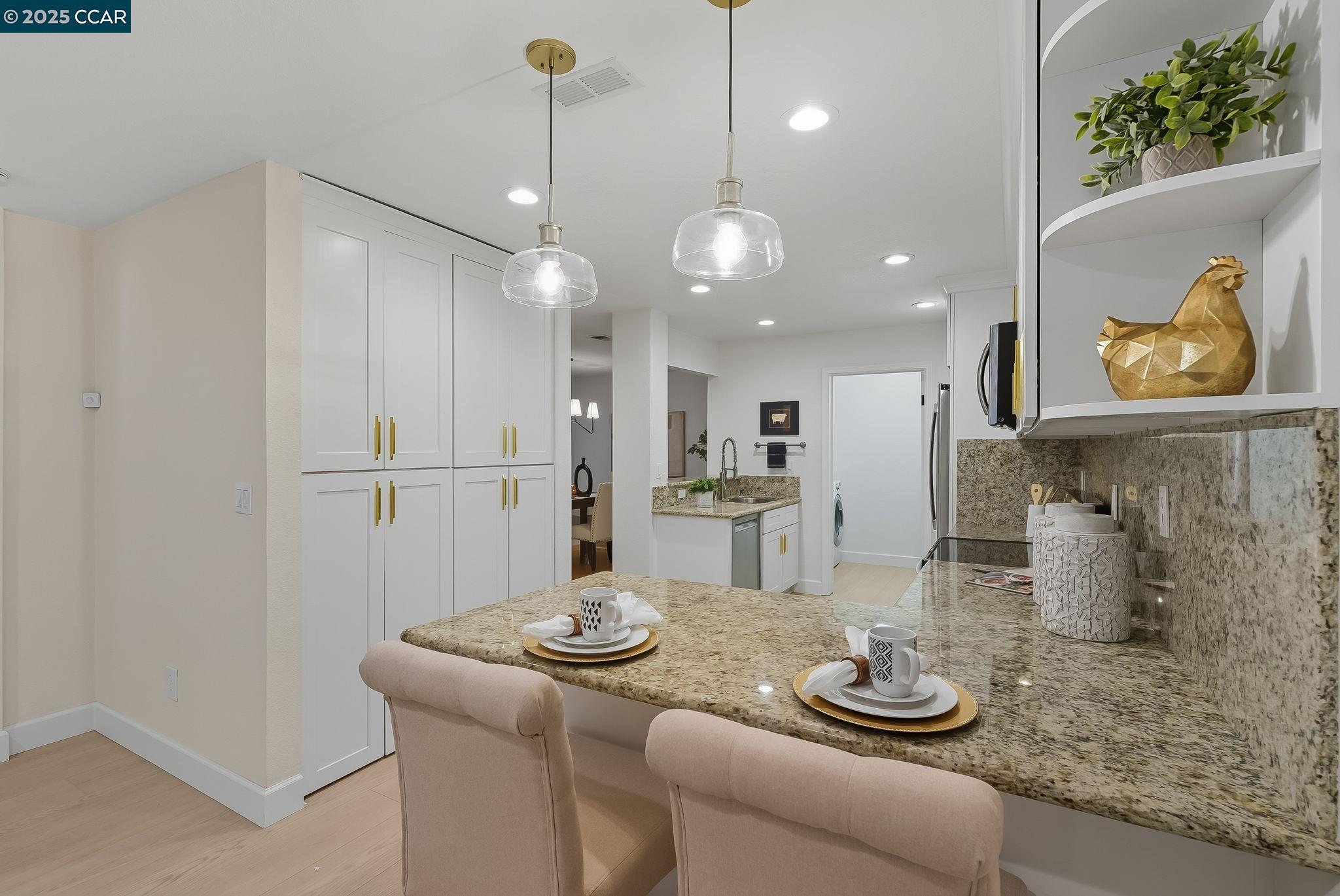 Photo #10: 41113361 Listing: Photo #10