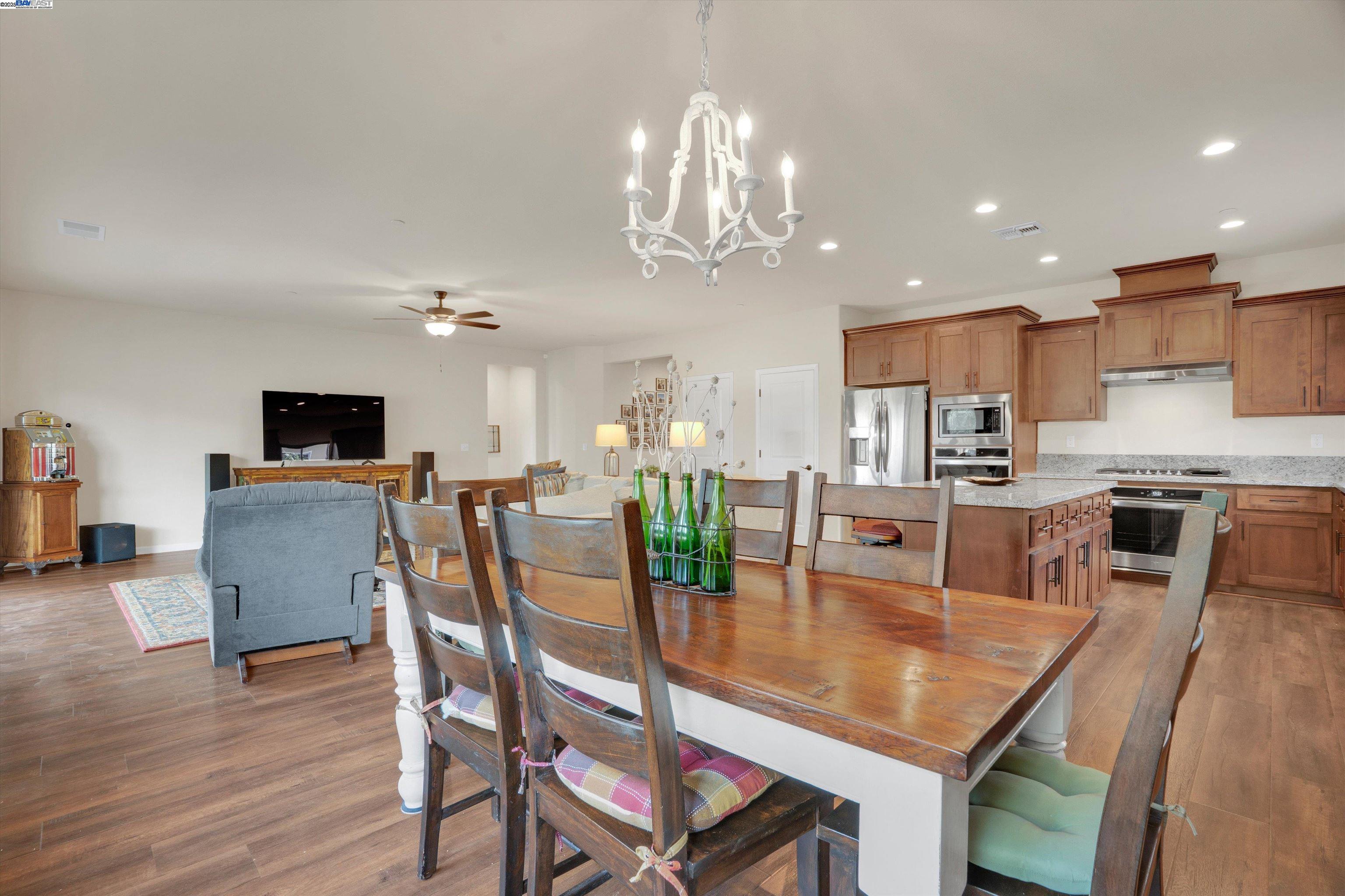 Detail Gallery Image 17 of 43 For 1409 St. Andrews Ln, Ione,  CA 95640 - 4 Beds | 3 Baths