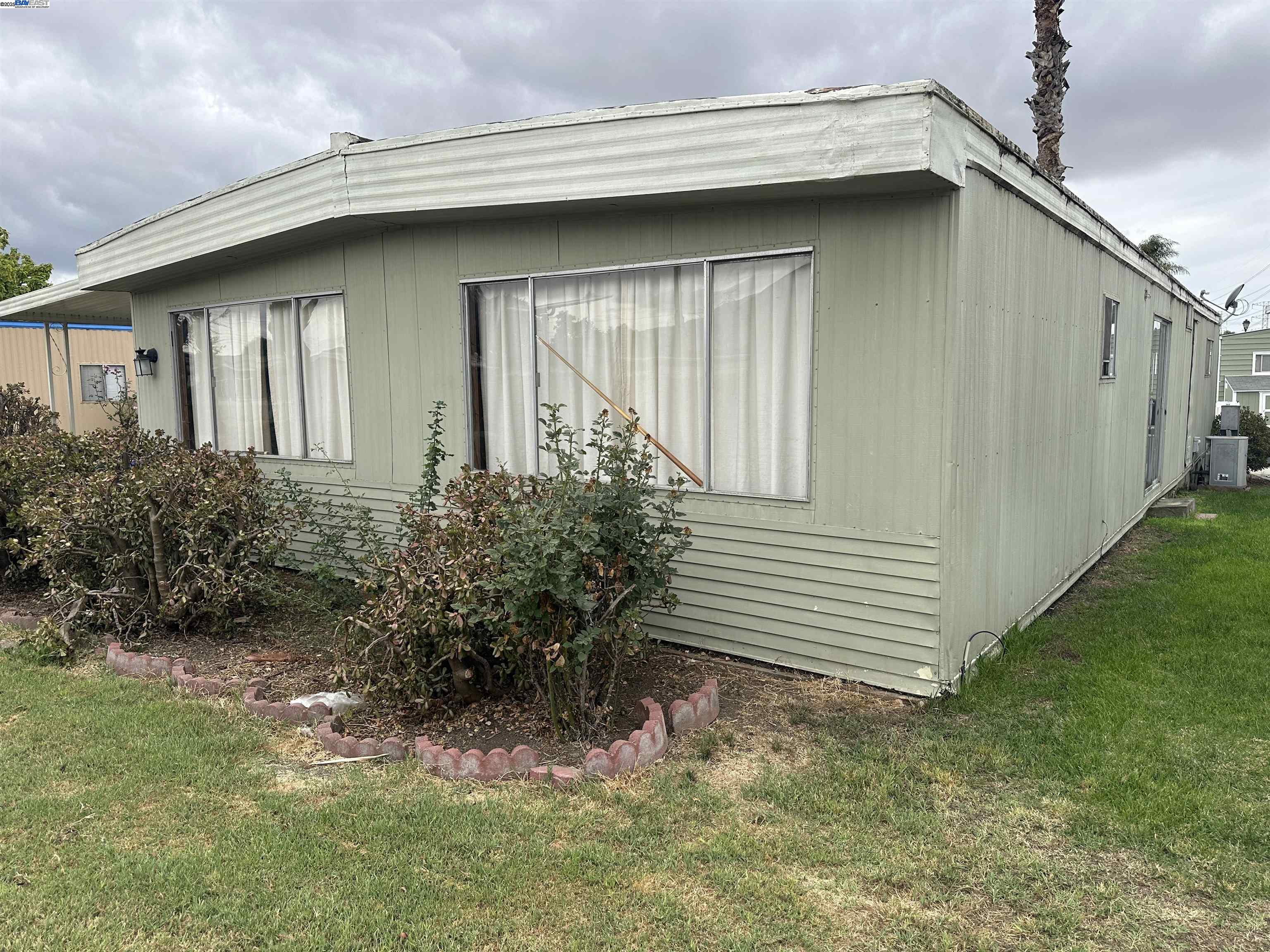 Detail Gallery Image 2 of 16 For 257 Manitoba Green, Fremont,  CA 94538 - 3 Beds | 2 Baths