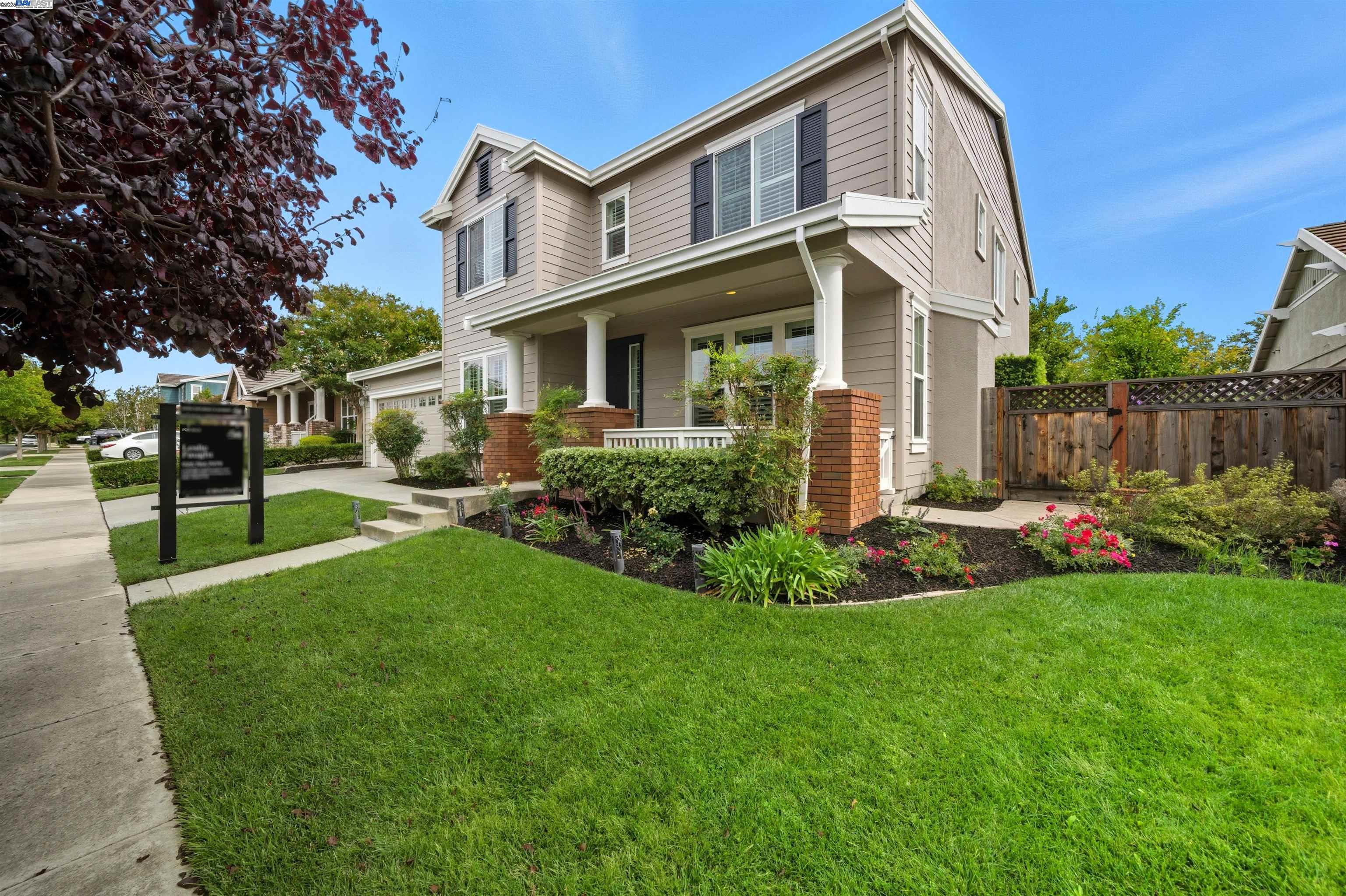 Detail Gallery Image 2 of 60 For 3080 Bresso Dr, Livermore,  CA 94550 - 5 Beds | 4/1 Baths