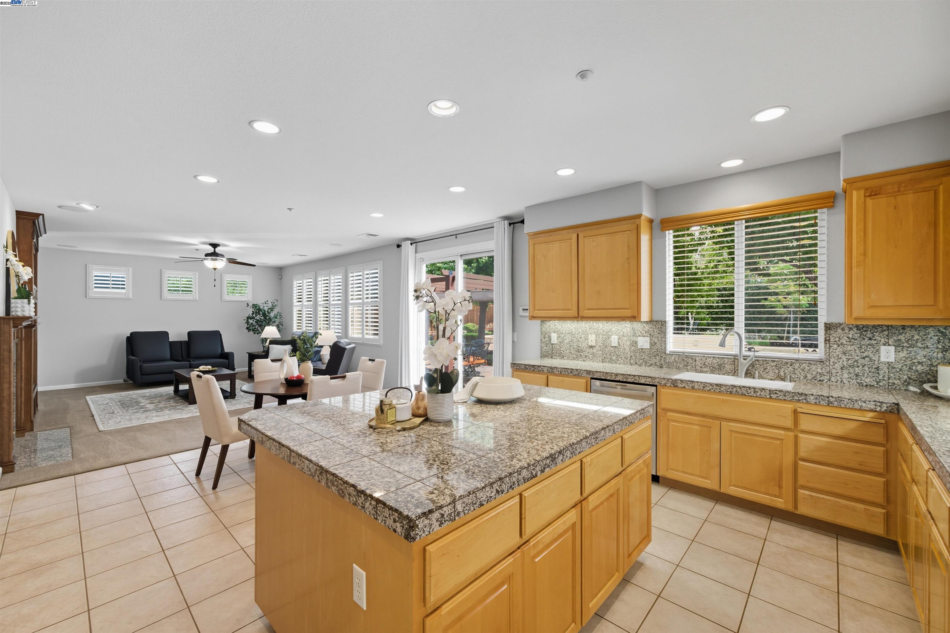 Detail Gallery Image 25 of 60 For 3080 Bresso Dr, Livermore,  CA 94550 - 5 Beds | 4/1 Baths