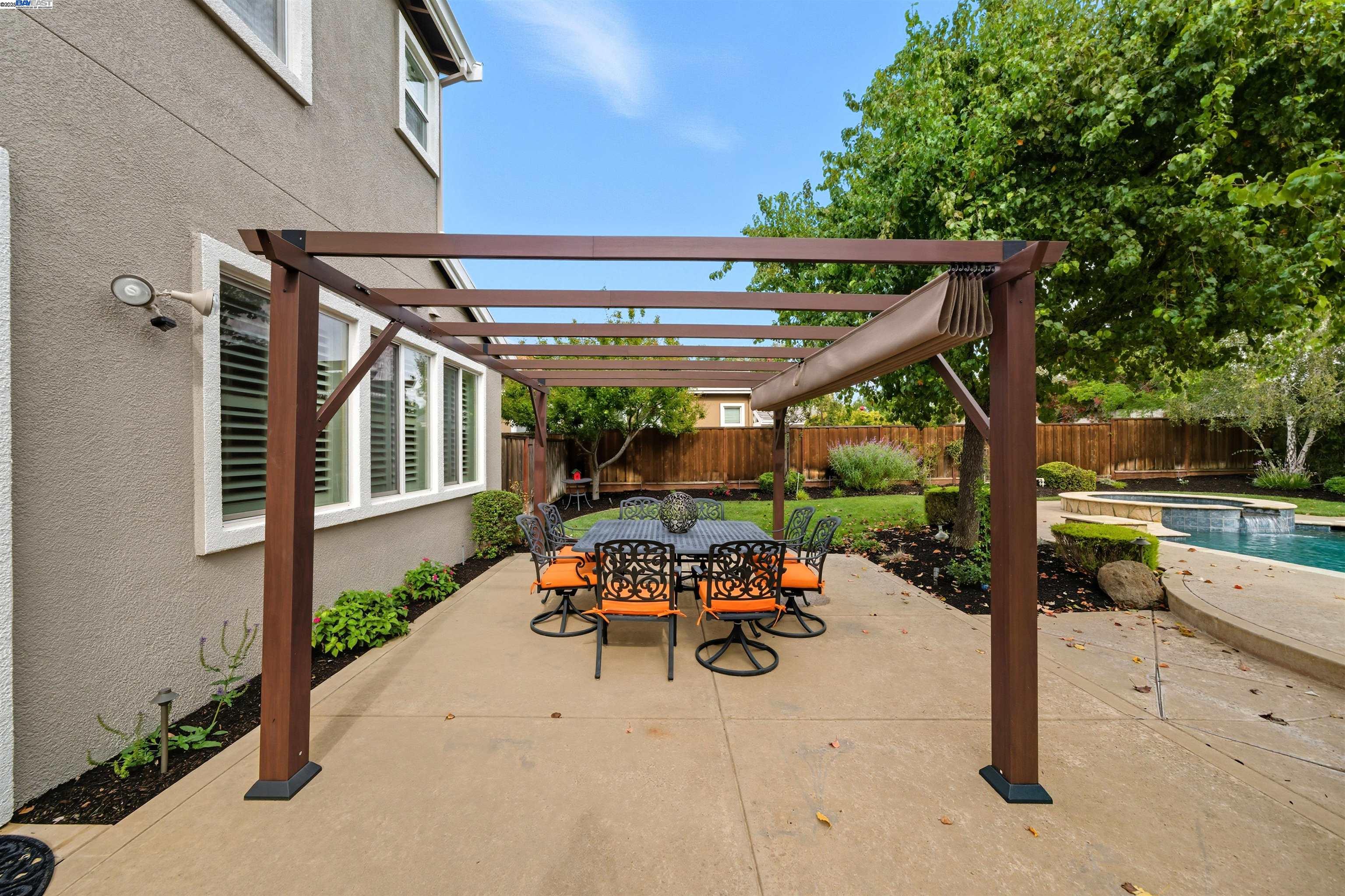 Detail Gallery Image 48 of 60 For 3080 Bresso Dr, Livermore,  CA 94550 - 5 Beds | 4/1 Baths