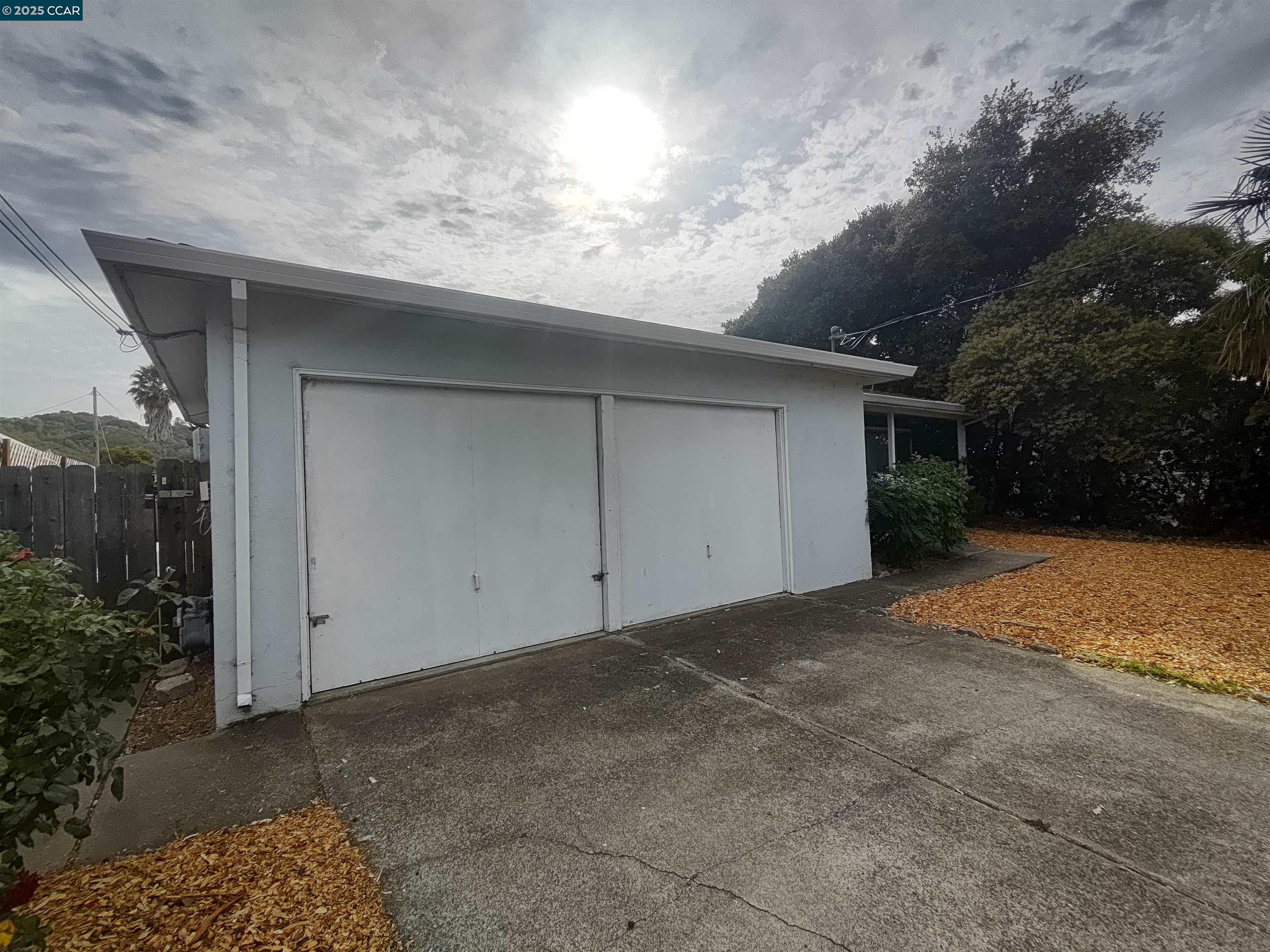 Detail Gallery Image 20 of 41 For 1665 Center Rd, Novato,  CA 94947 - 4 Beds | 2 Baths