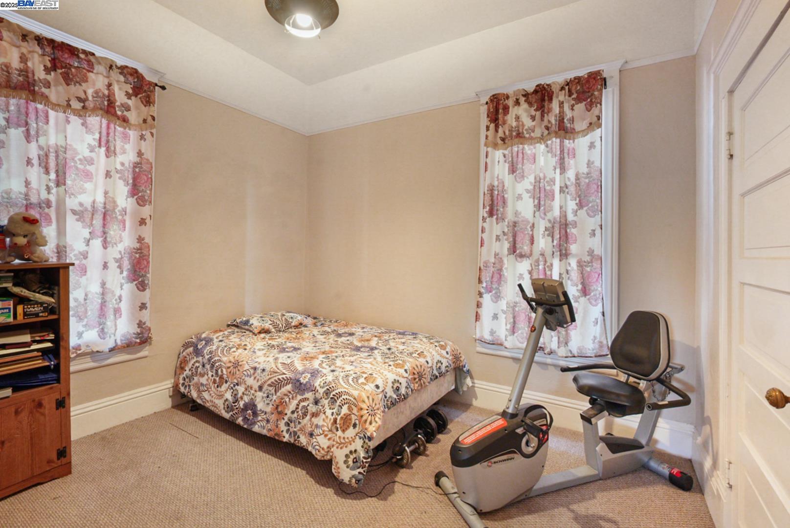 Detail Gallery Image 10 of 28 For 825 N San Joaquin Street, Stockton,  CA 95202 - 5 Beds | 3 Baths