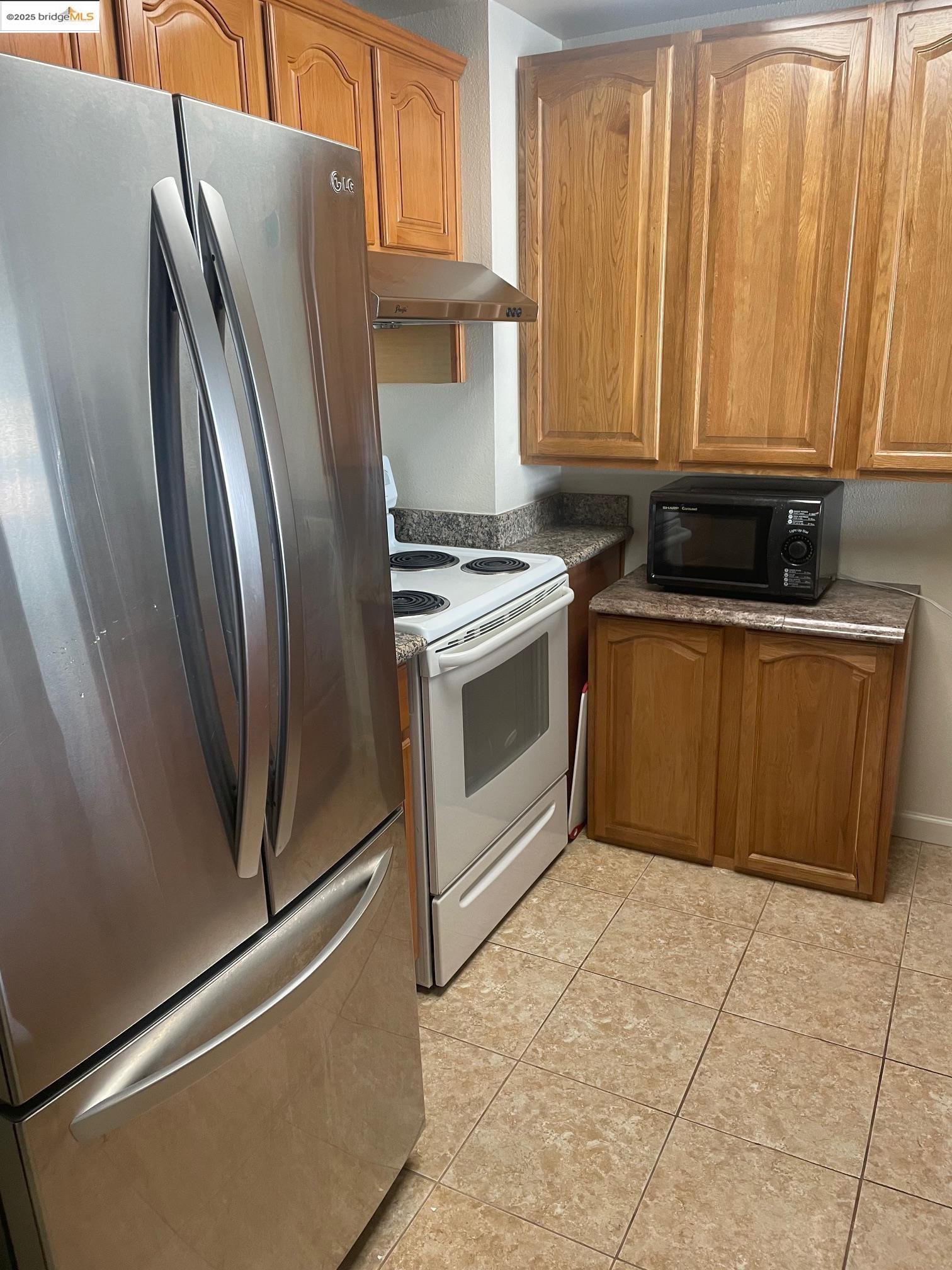 Photo #5: 41113396 Listing 