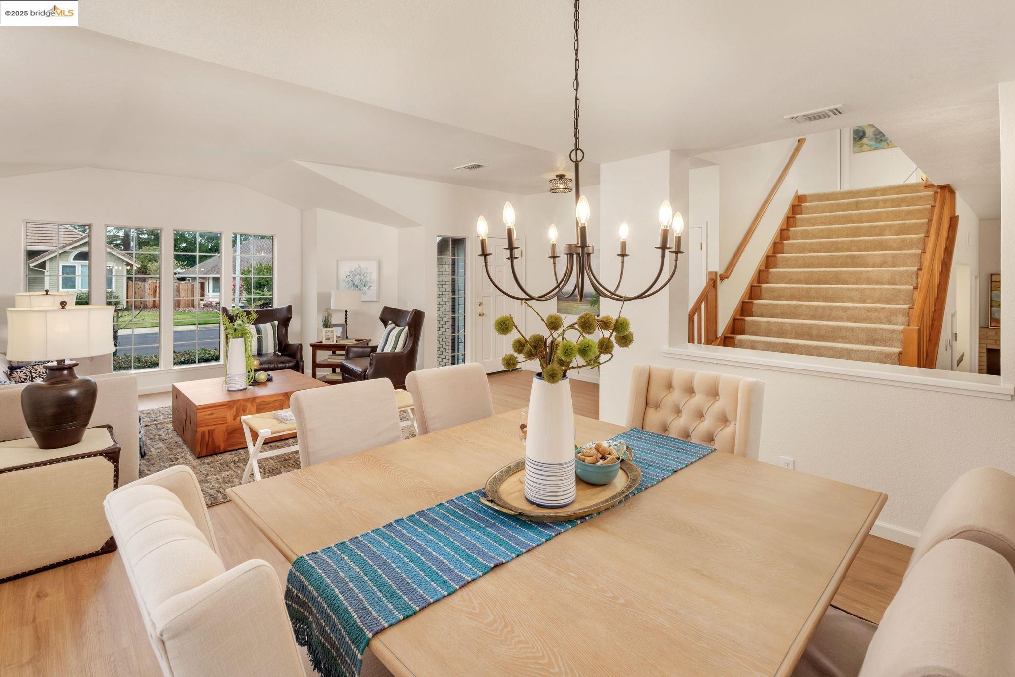 Detail Gallery Image 7 of 56 For 1307 Meadowvista Way, Roseville,  CA 95661 - 4 Beds | 3 Baths