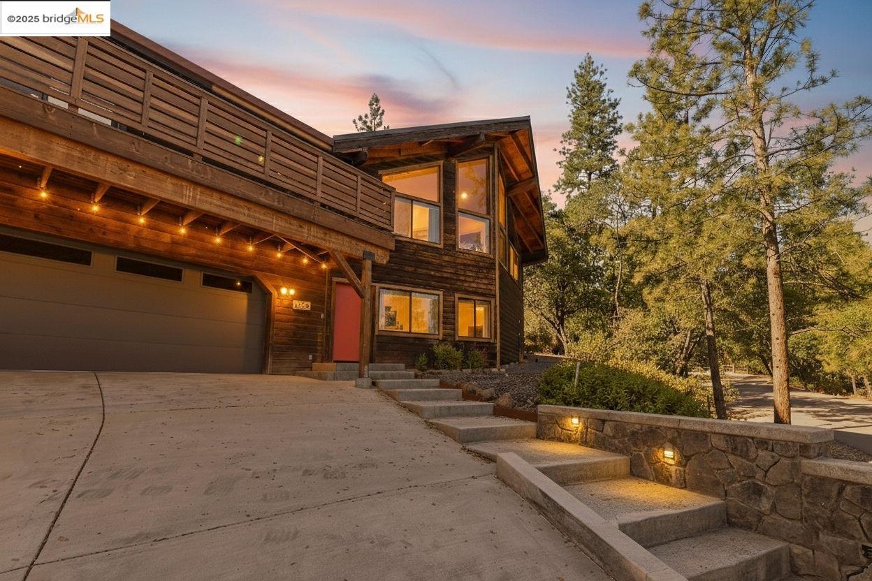 Detail Gallery Image 5 of 56 For 1519 Roaring Camp, Murphys,  CA 95247-9999 - 3 Beds | 3 Baths